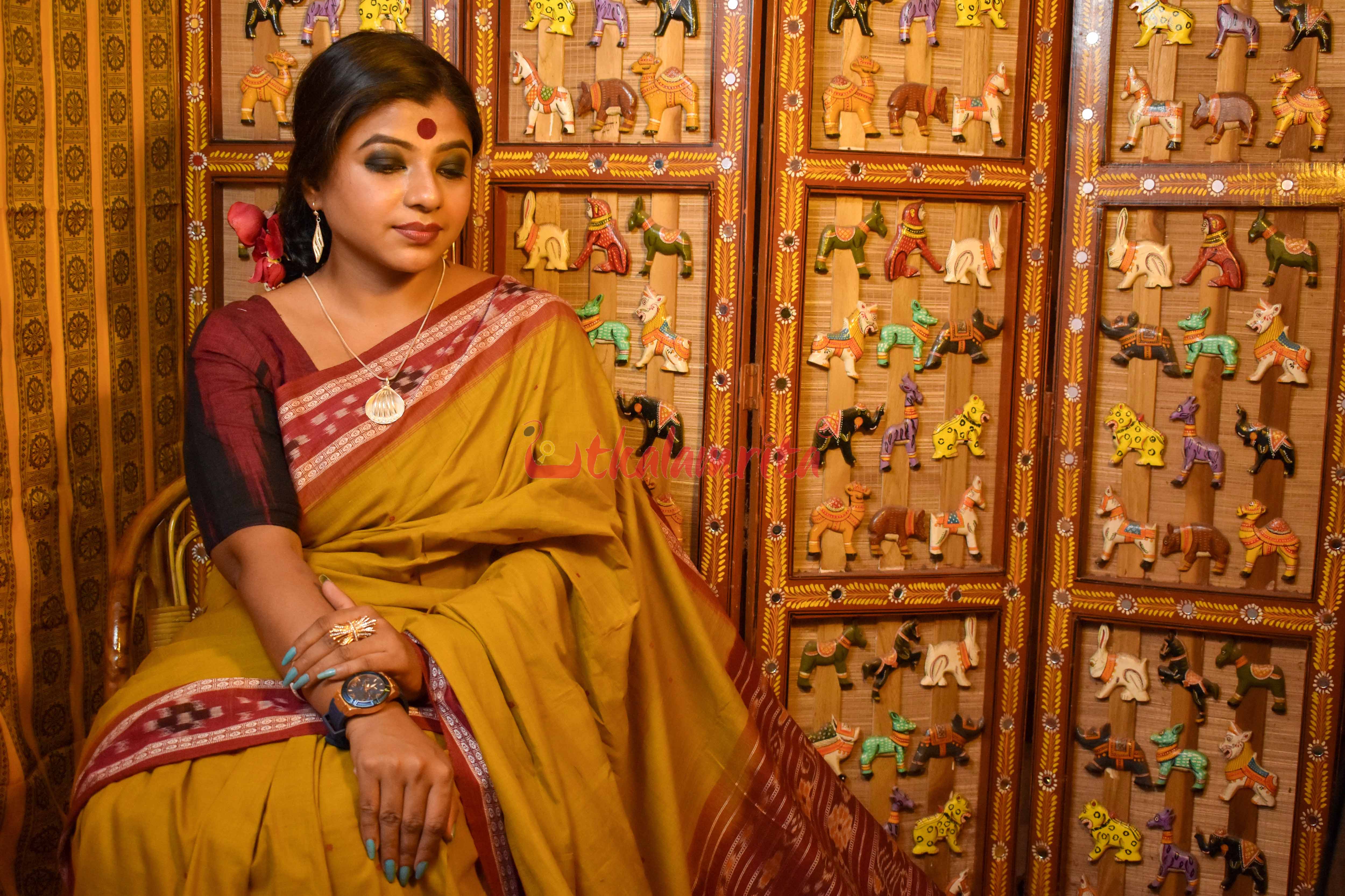 Nirmala with Pasapali Border