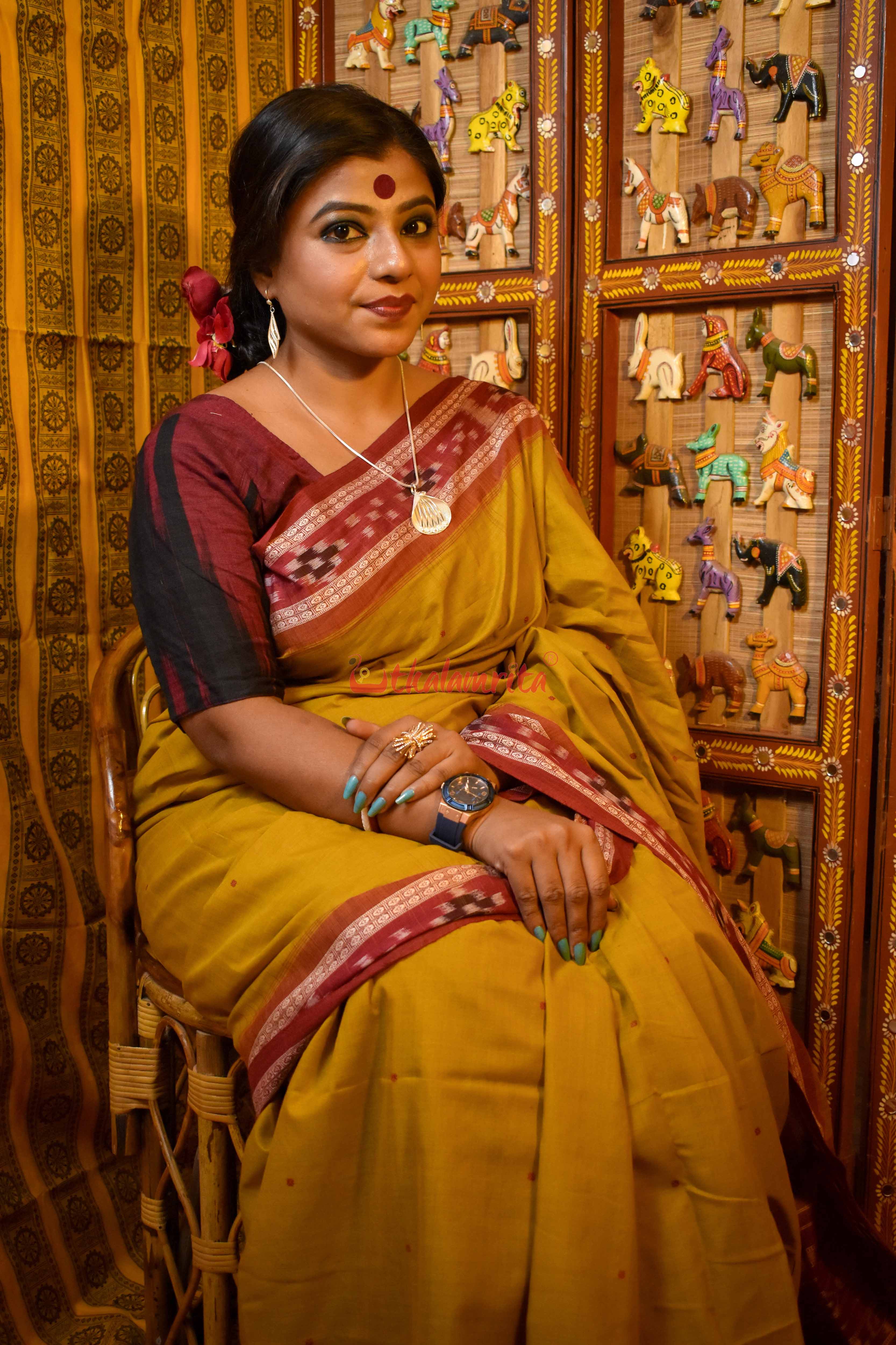 Nirmala with Pasapali Border
