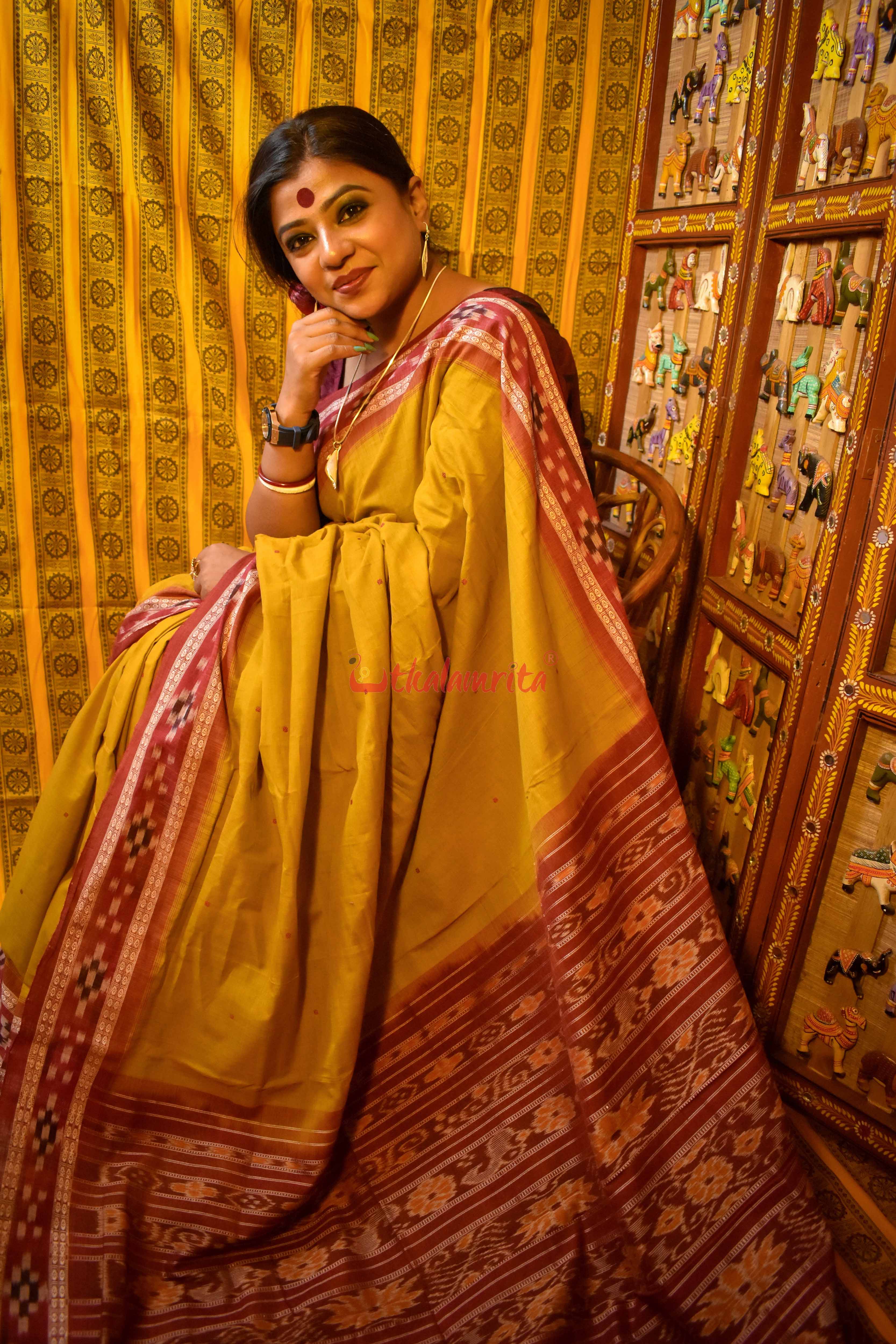 Nirmala with Pasapali Border