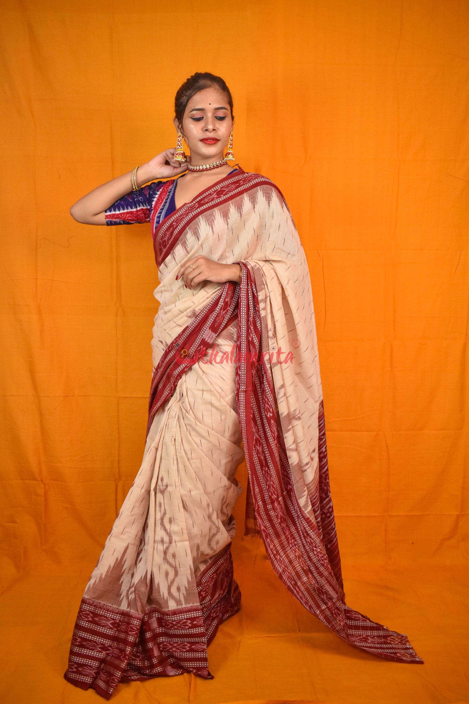 Off White Maroon Daali Scot Khandua Cotton