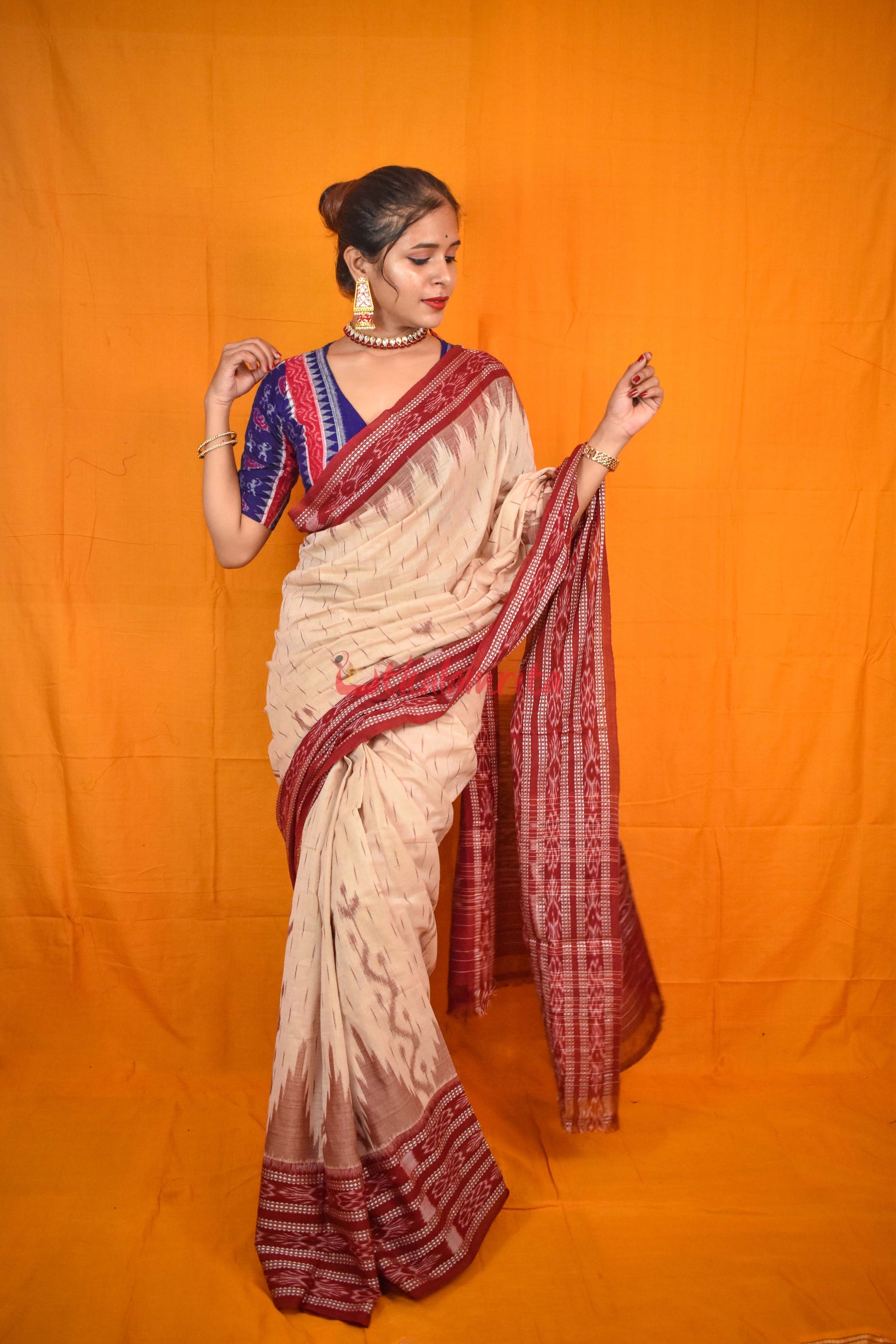 Off White Maroon Daali Scot Khandua Cotton