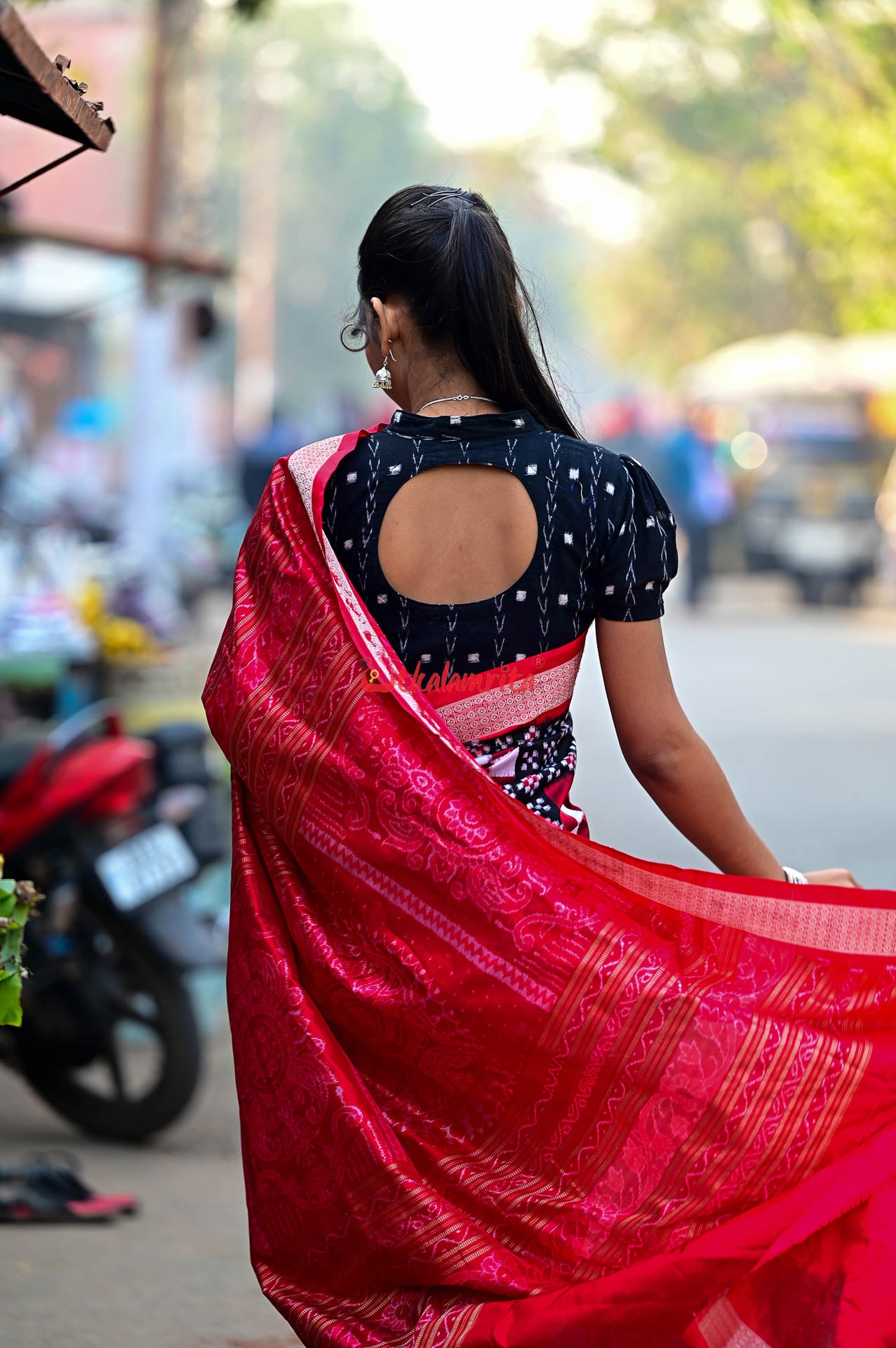 Black Red Pasapali Sambalpuri Silk Saree