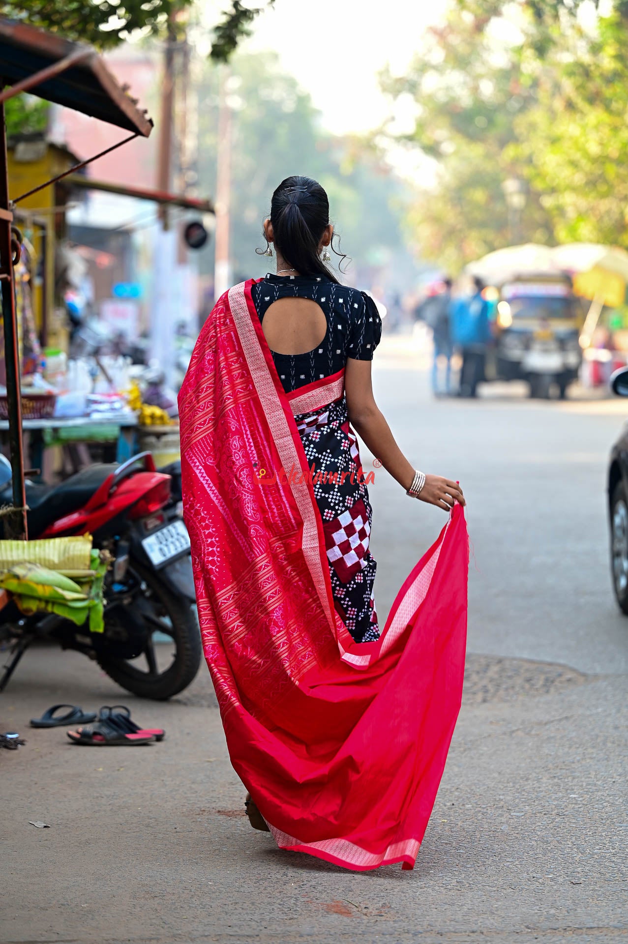 Black Red Pasapali Sambalpuri Silk Saree