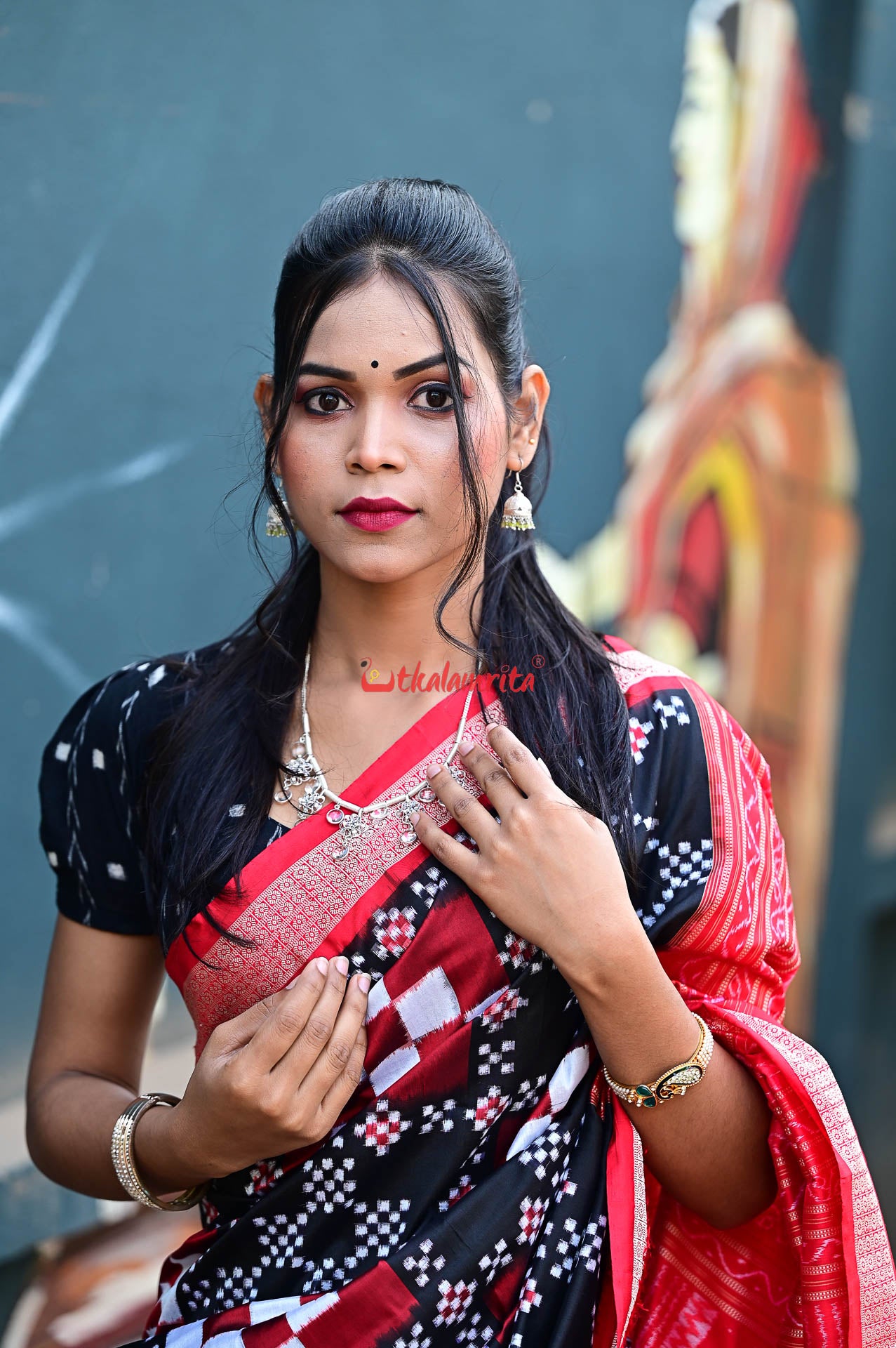 Black Red Pasapali Sambalpuri Silk Saree