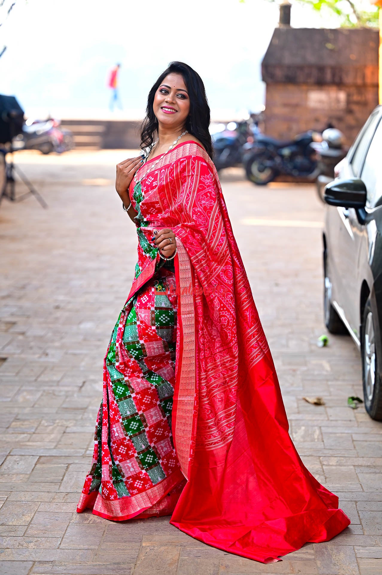 45 Kuthi Red Green Sambalpuri Pasapali Silk Saree