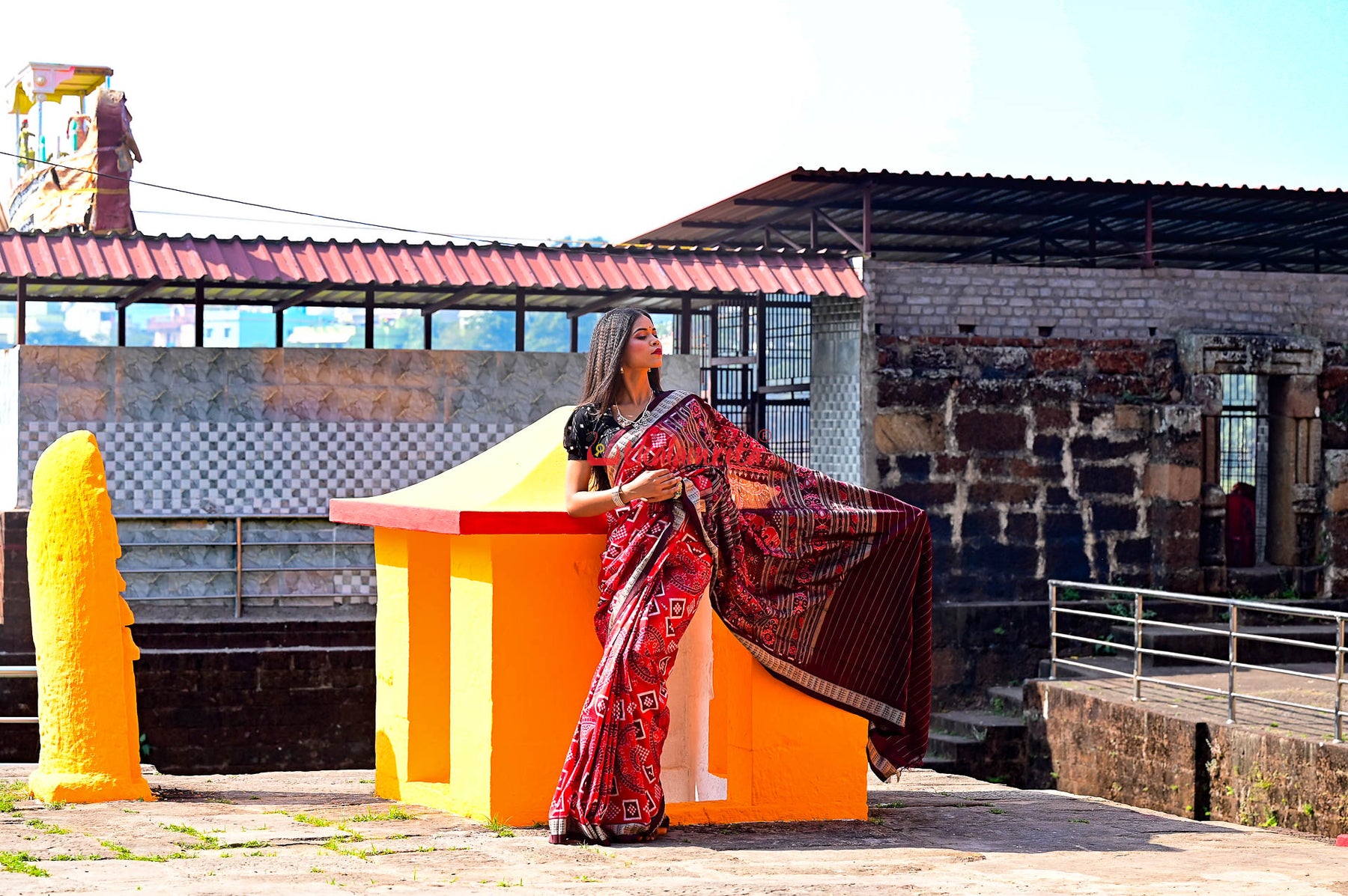 Red Coffee Chakra Pasapali Sambalpuri Silk Saree