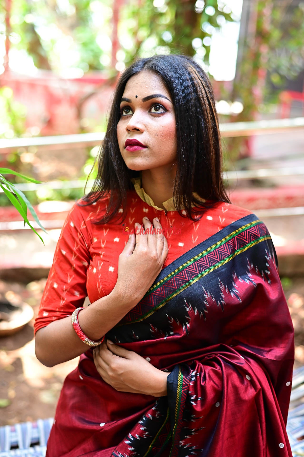 Laal Dongria Silk Saree