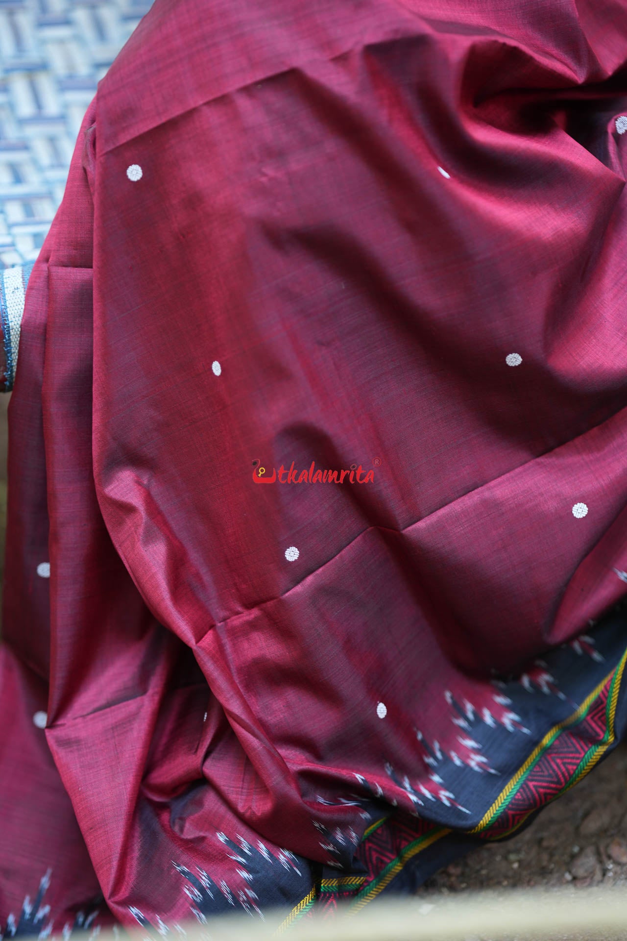 Laal Dongria Silk Saree