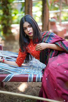 Laal Dongria Silk Saree