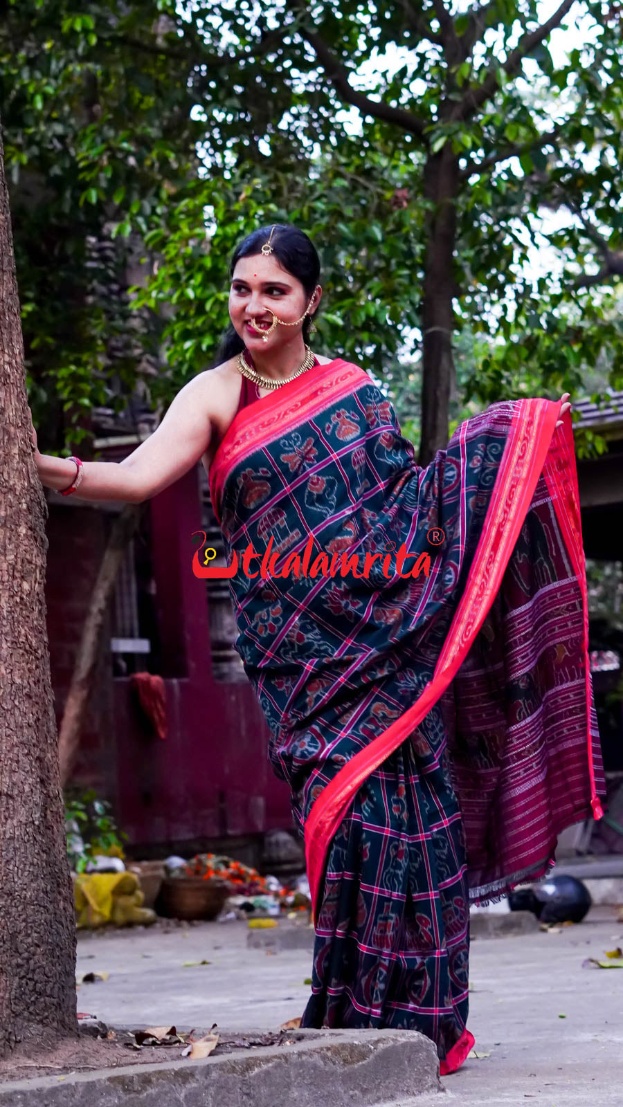 Bottle Green Red Border Nabakothi Cotton Saree