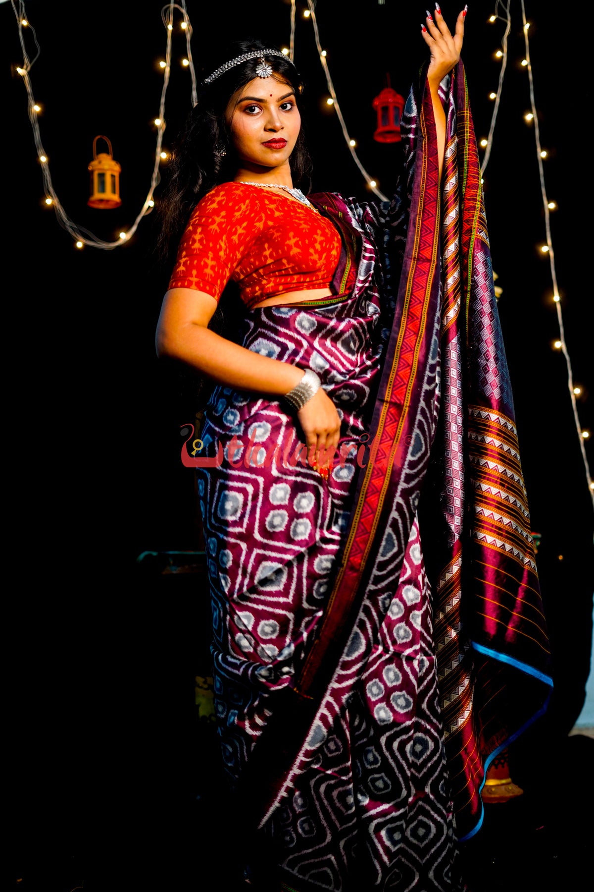 Man Woman Maharashtra Traditional Dress and Images