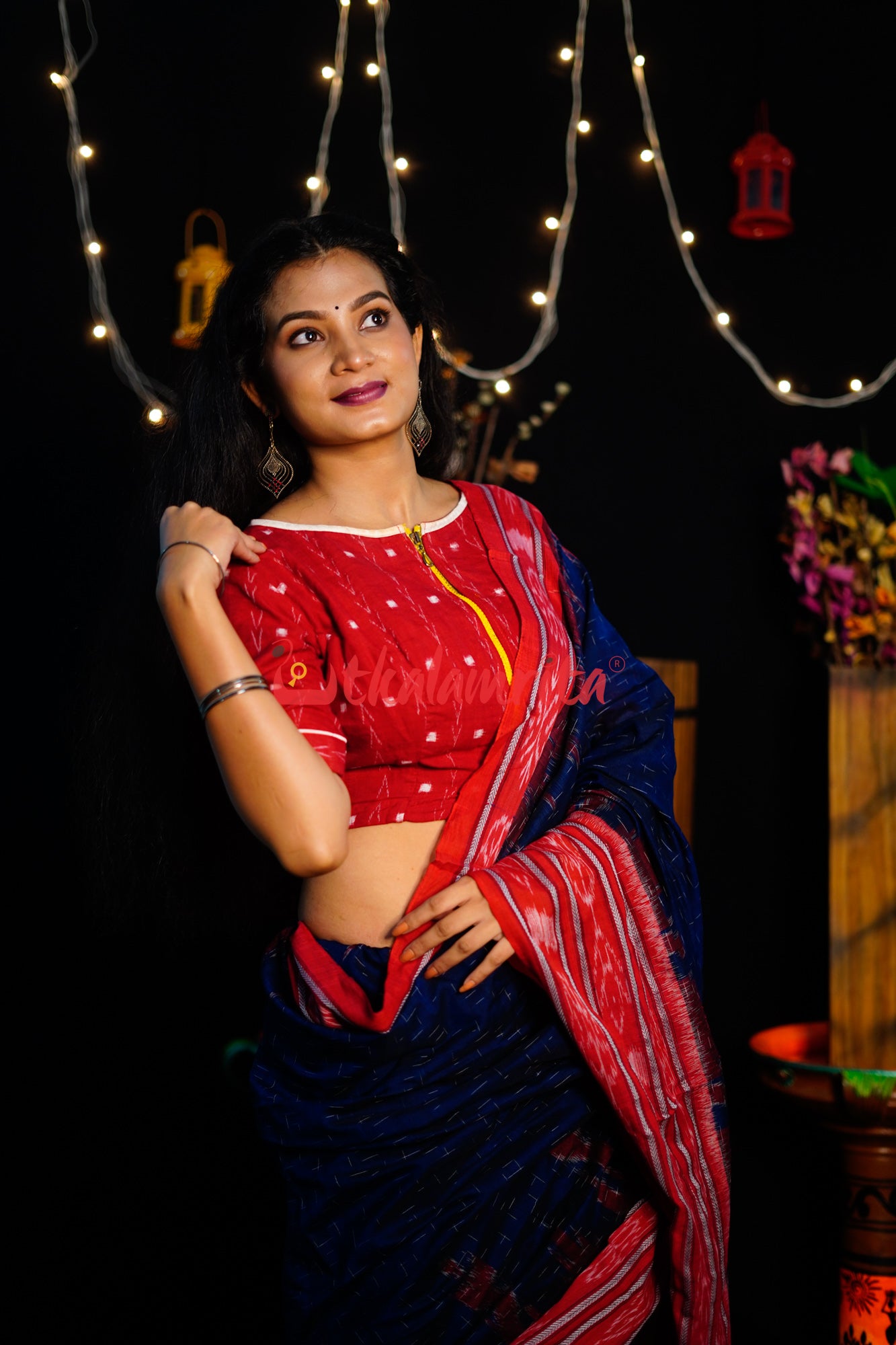 Blue Red Daali Scot Khandua Cotton Saree