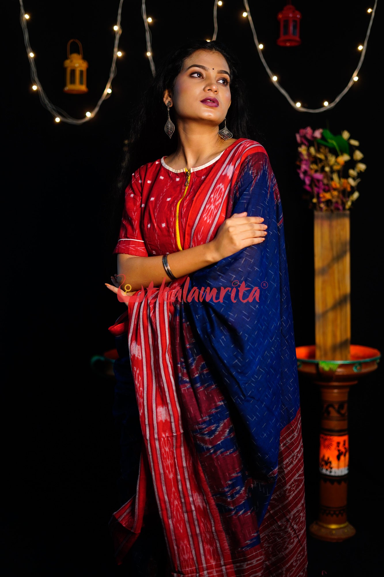 Blue Red Daali Scot Khandua Cotton Saree