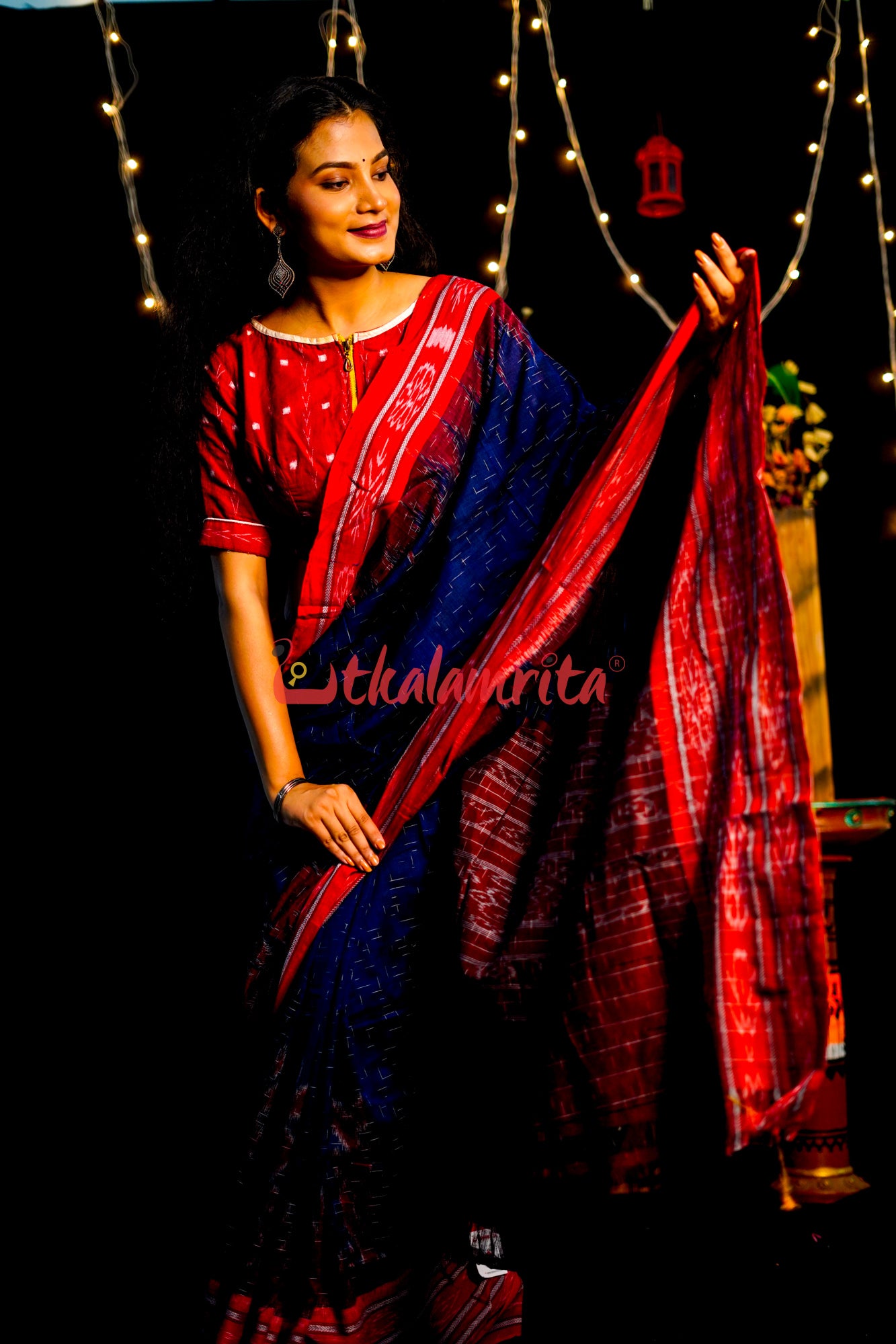 Blue Red Daali Scot Khandua Cotton Saree