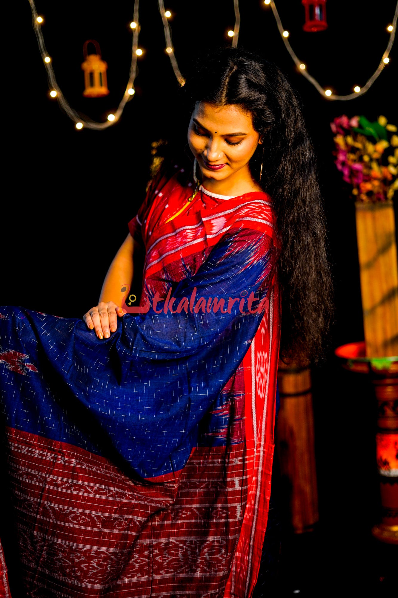 Blue Red Daali Scot Khandua Cotton Saree