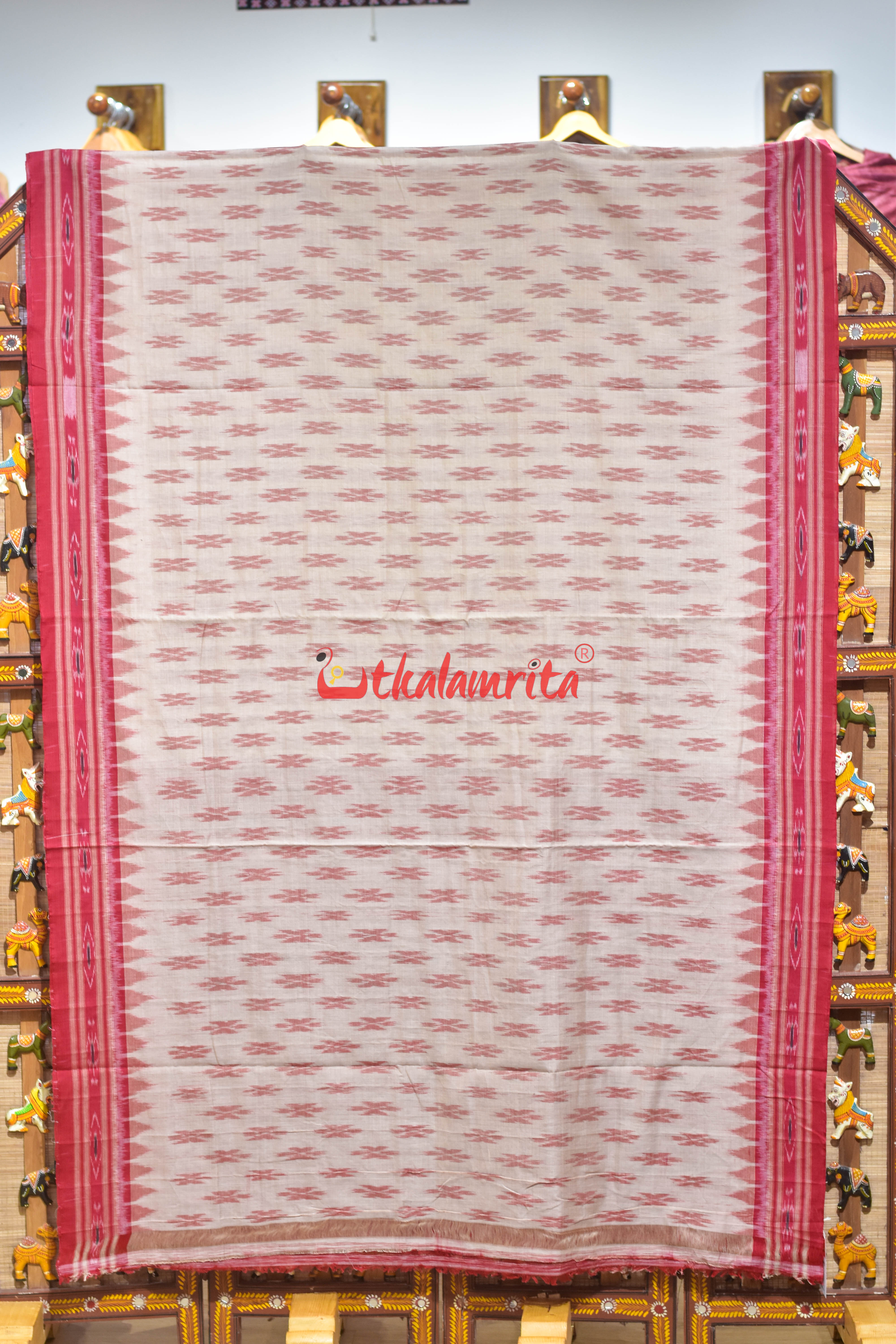 Offwhite Red Damru Khandua Cotton Saree