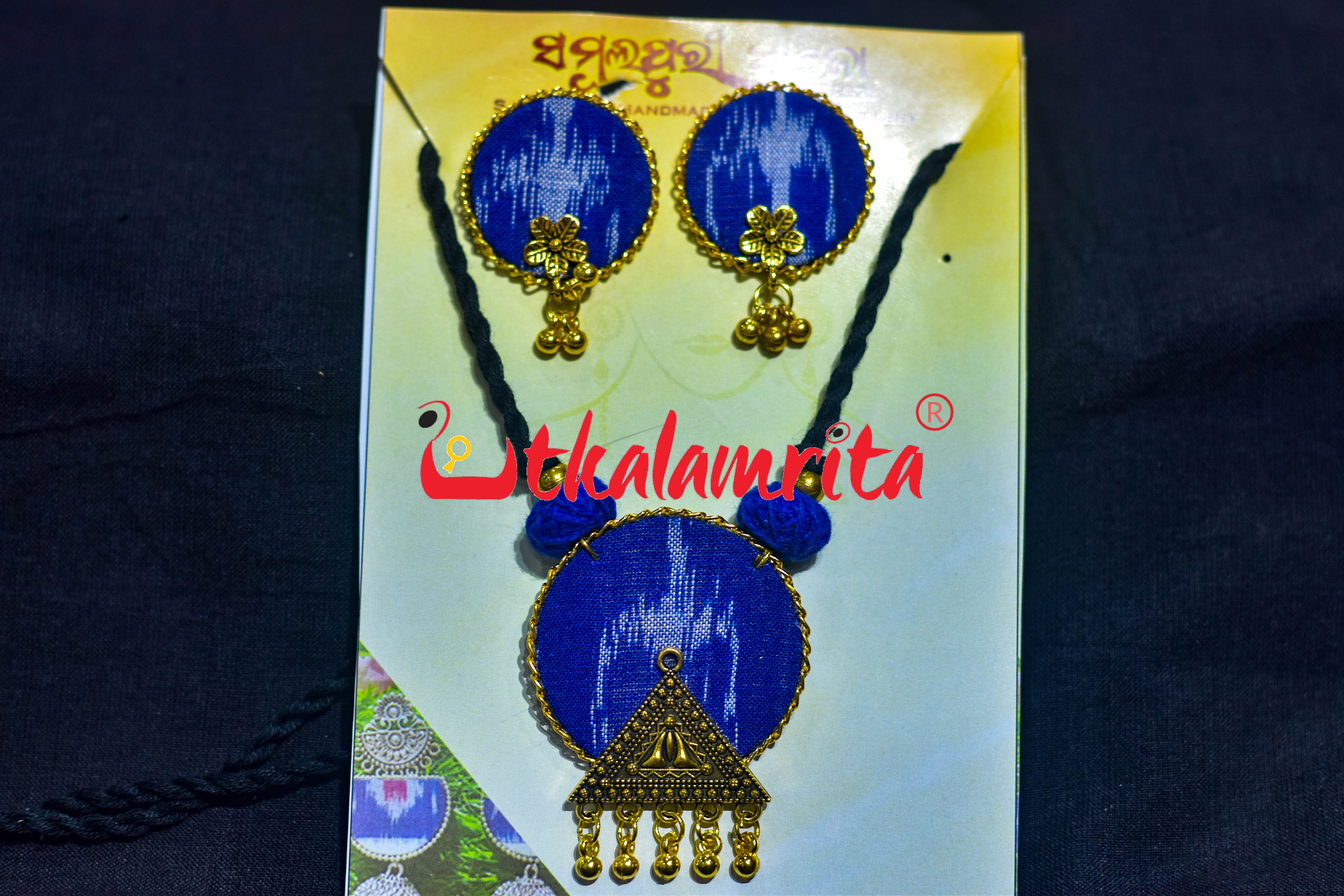 Blue Round Tribal Golden Small Necklace Set