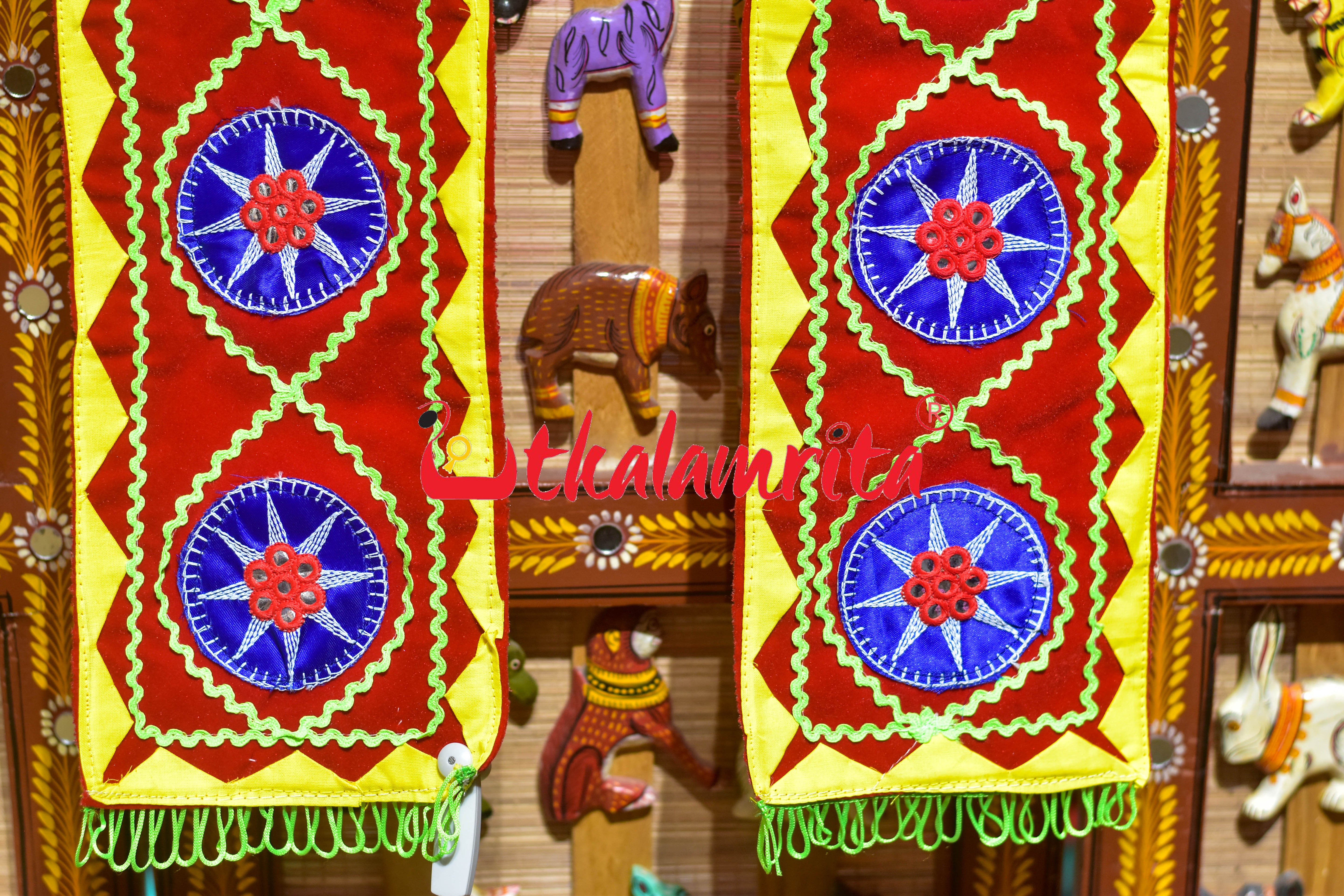 Red Blue with White Chakra Pipili with Jhallar (Uttariya)