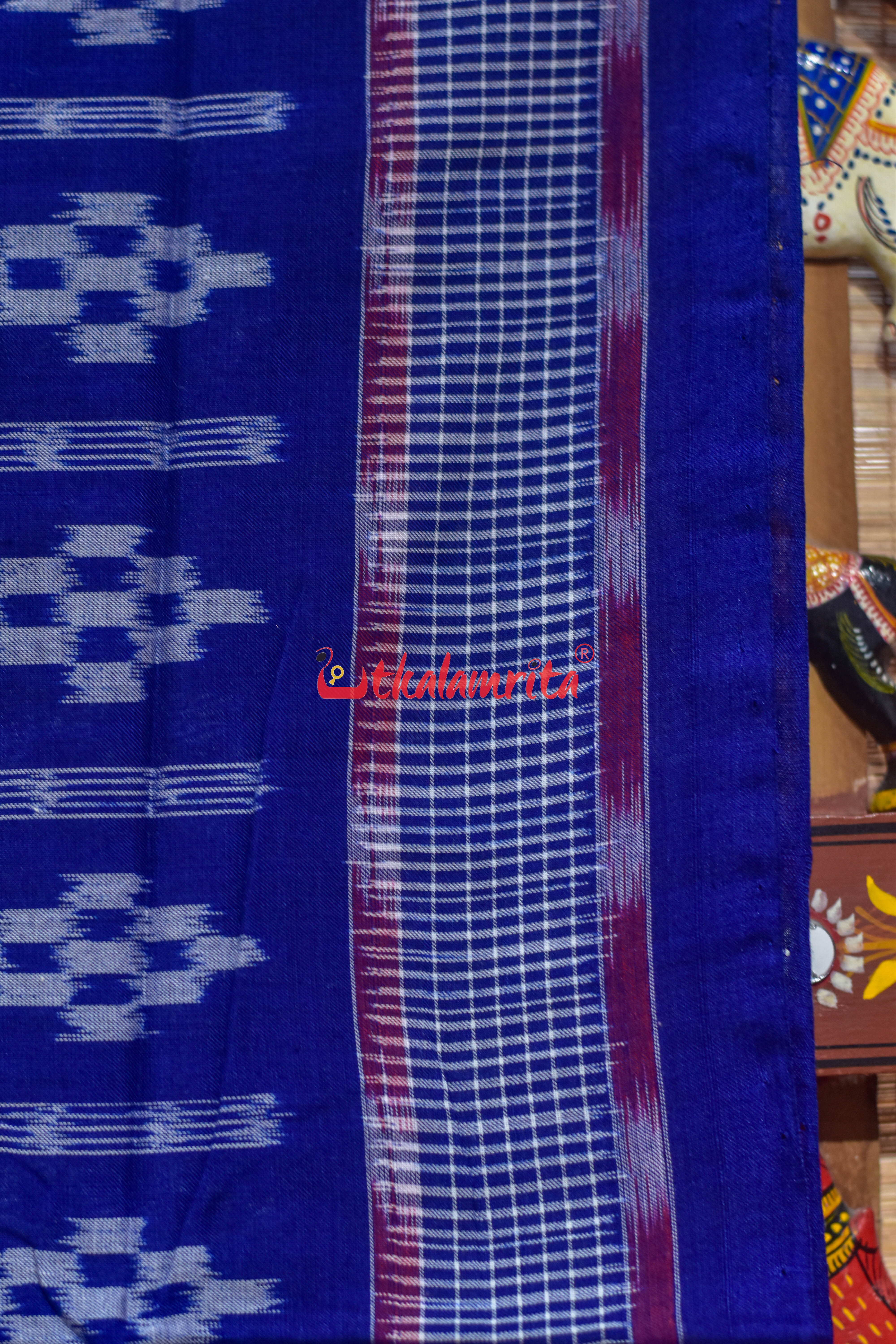 Dhanpatri Cream Blue Cotton Saree