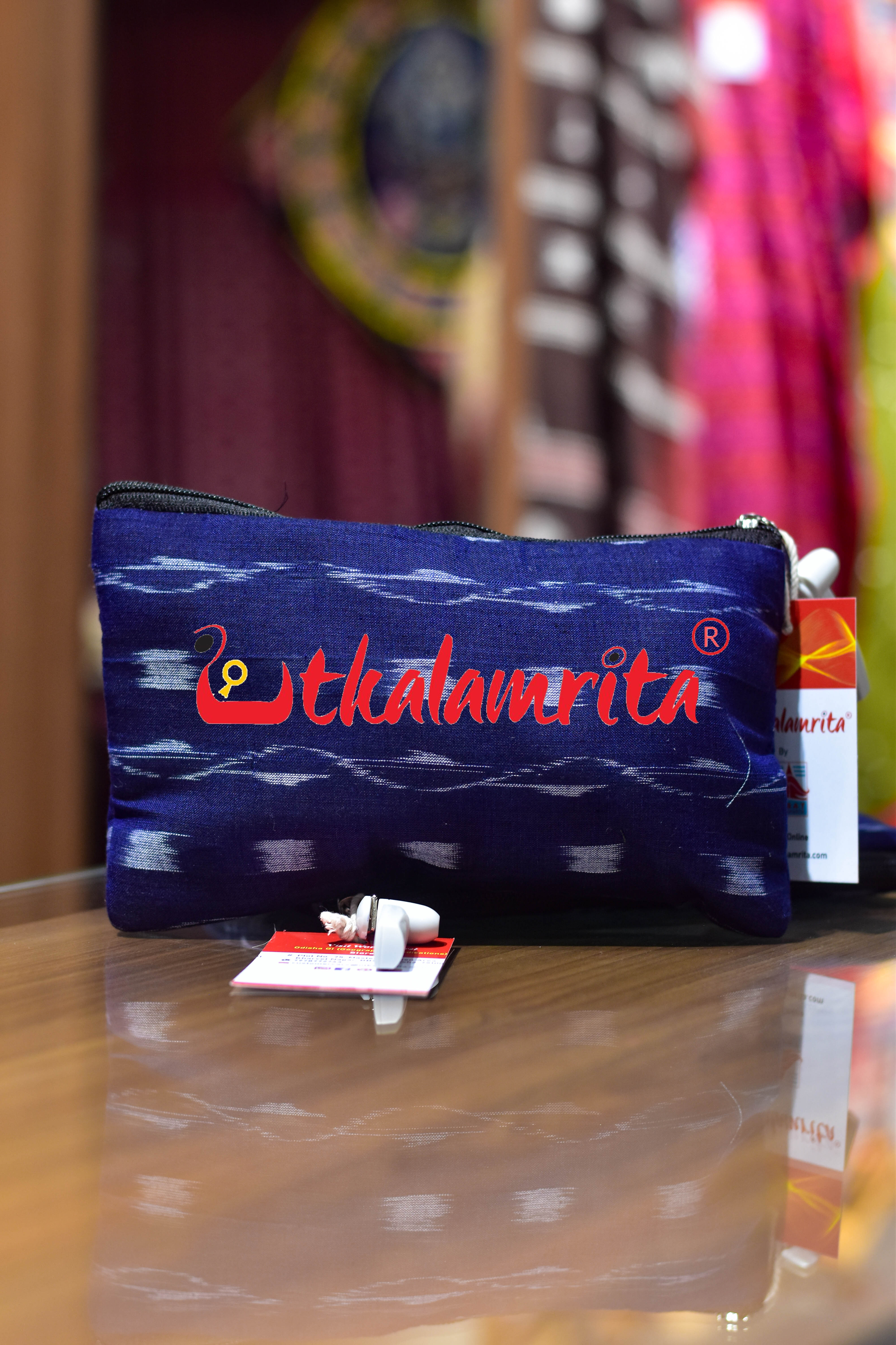 Blue Tipa Lata Small Purse