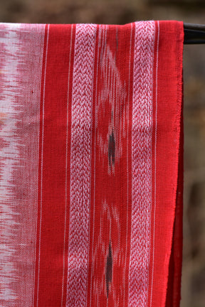 White Red Scot Flower With Bandha Border