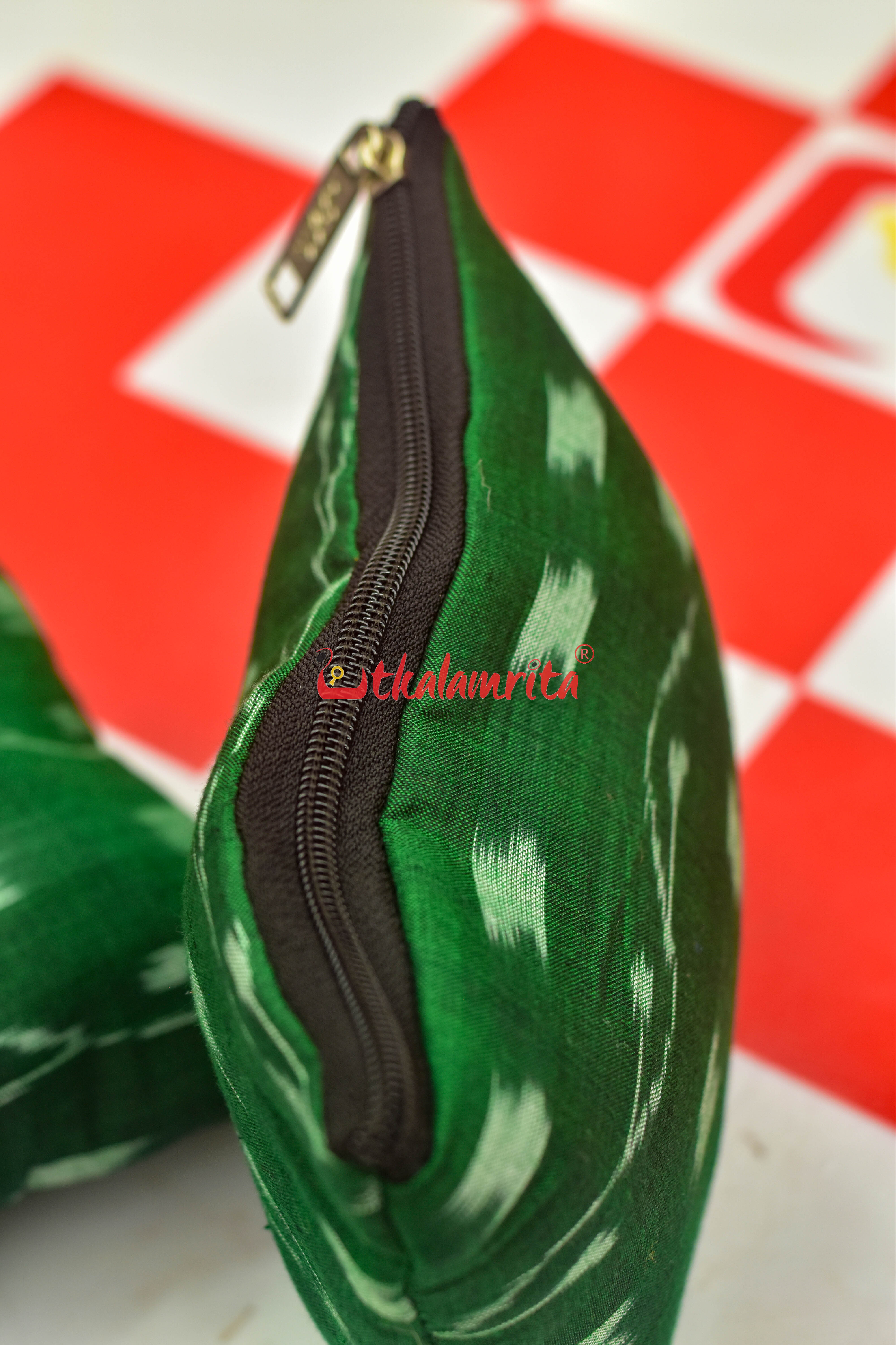 Deep Green Tipa Lata Small Purse