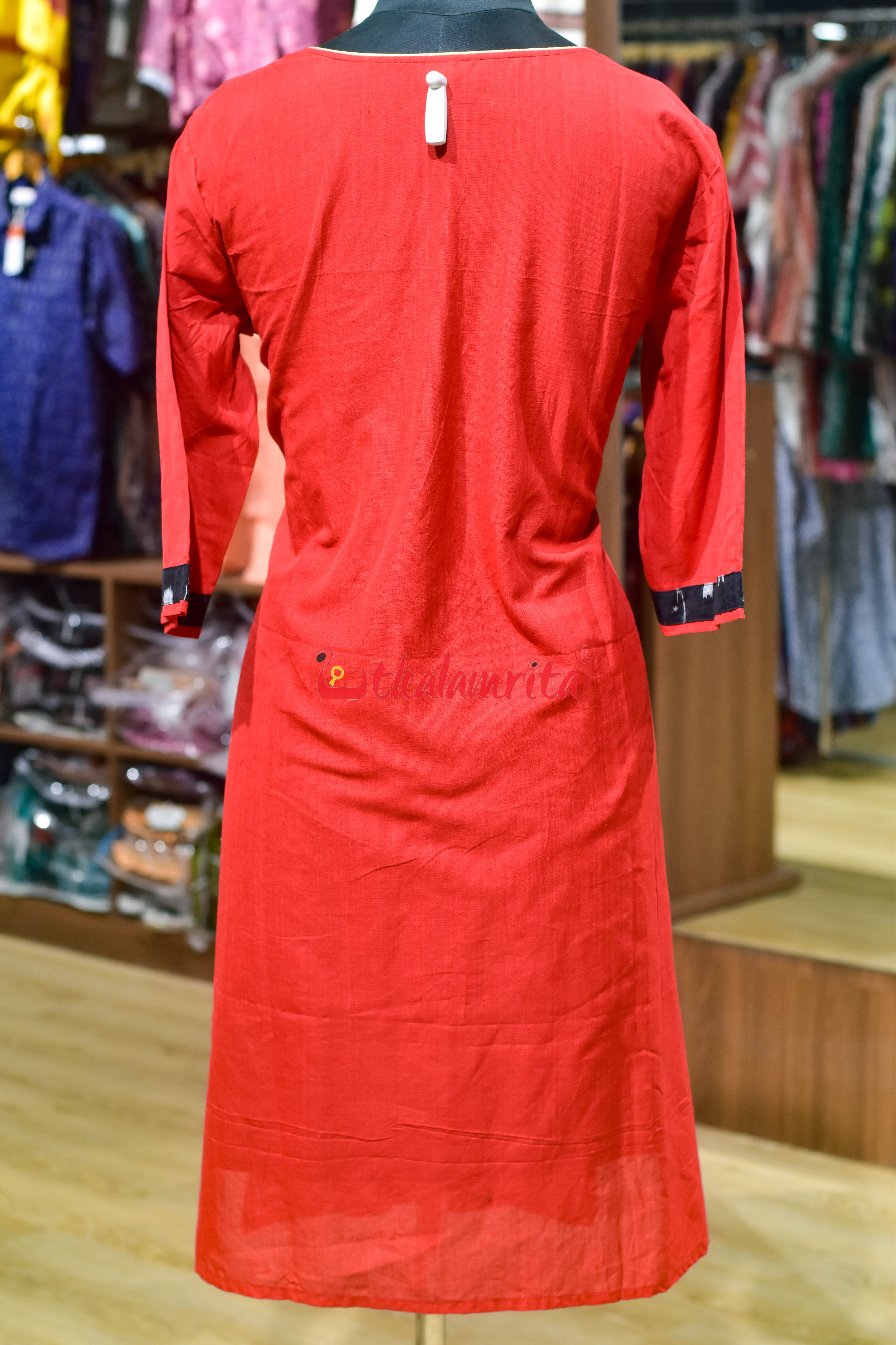 Pasapali Black Beauty Ikat (Ladies Kurti)