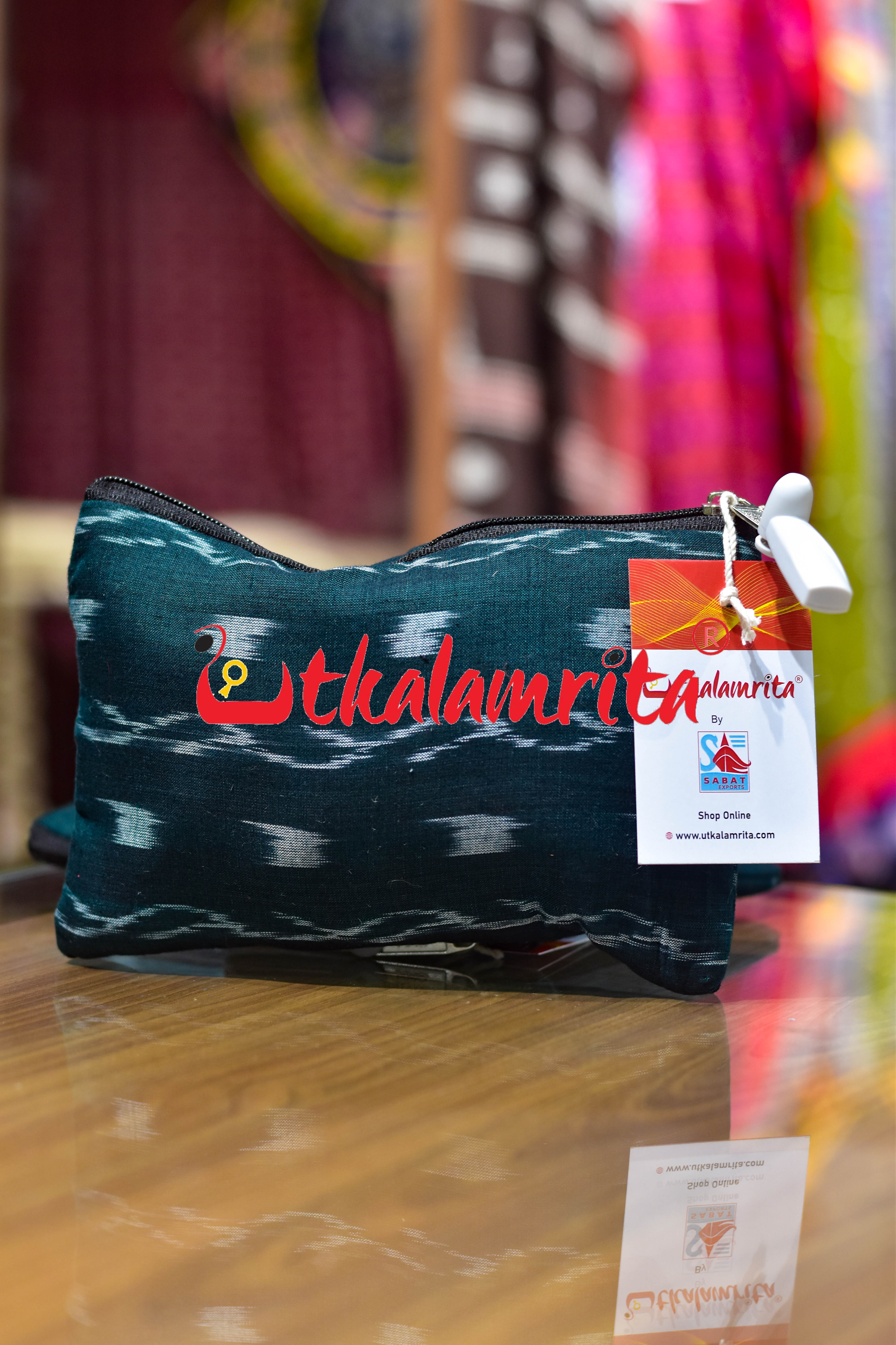 Deep Green Tipa Lata Small Purse