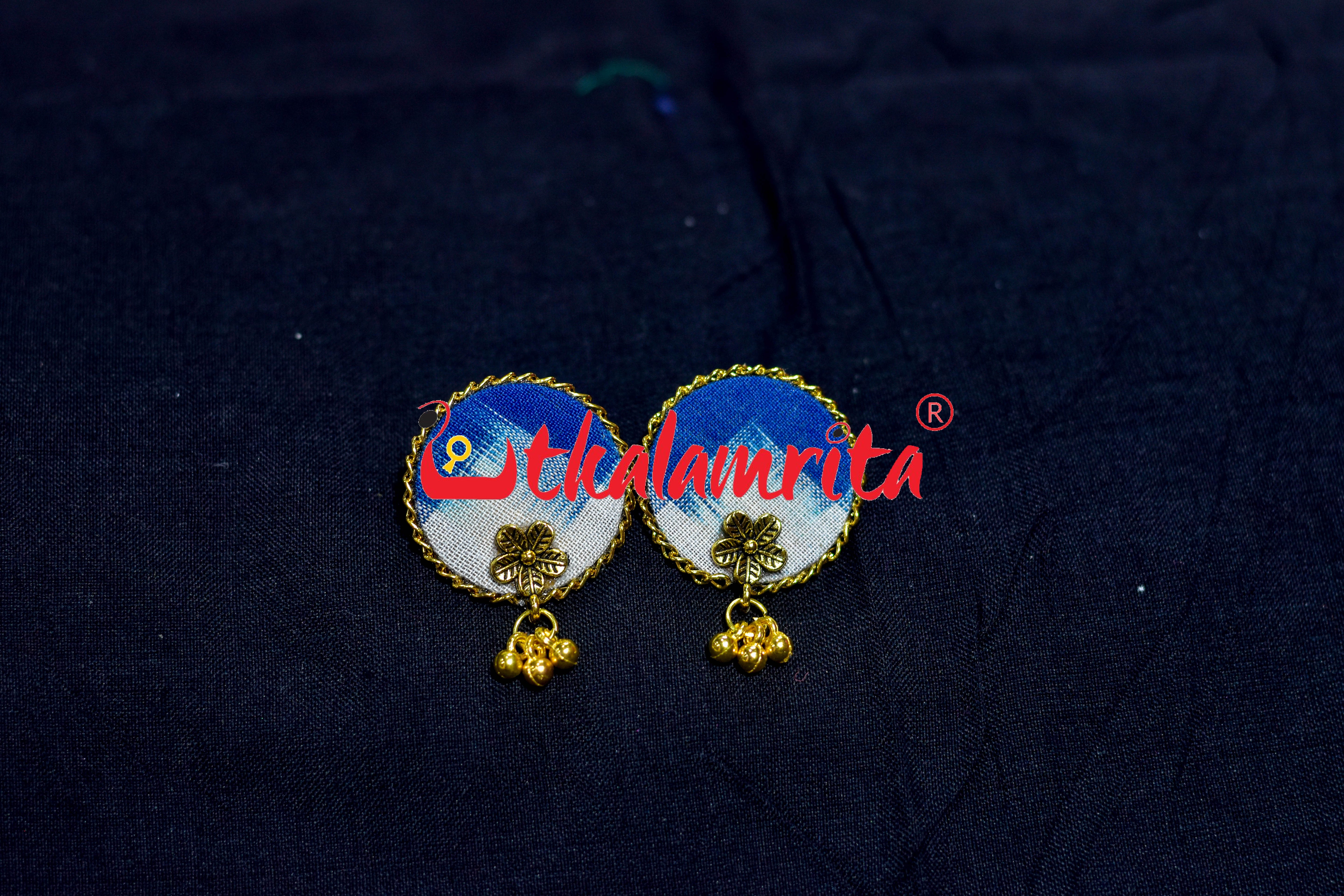 Blue Pasapali Golden Elephant Small Necklace Set