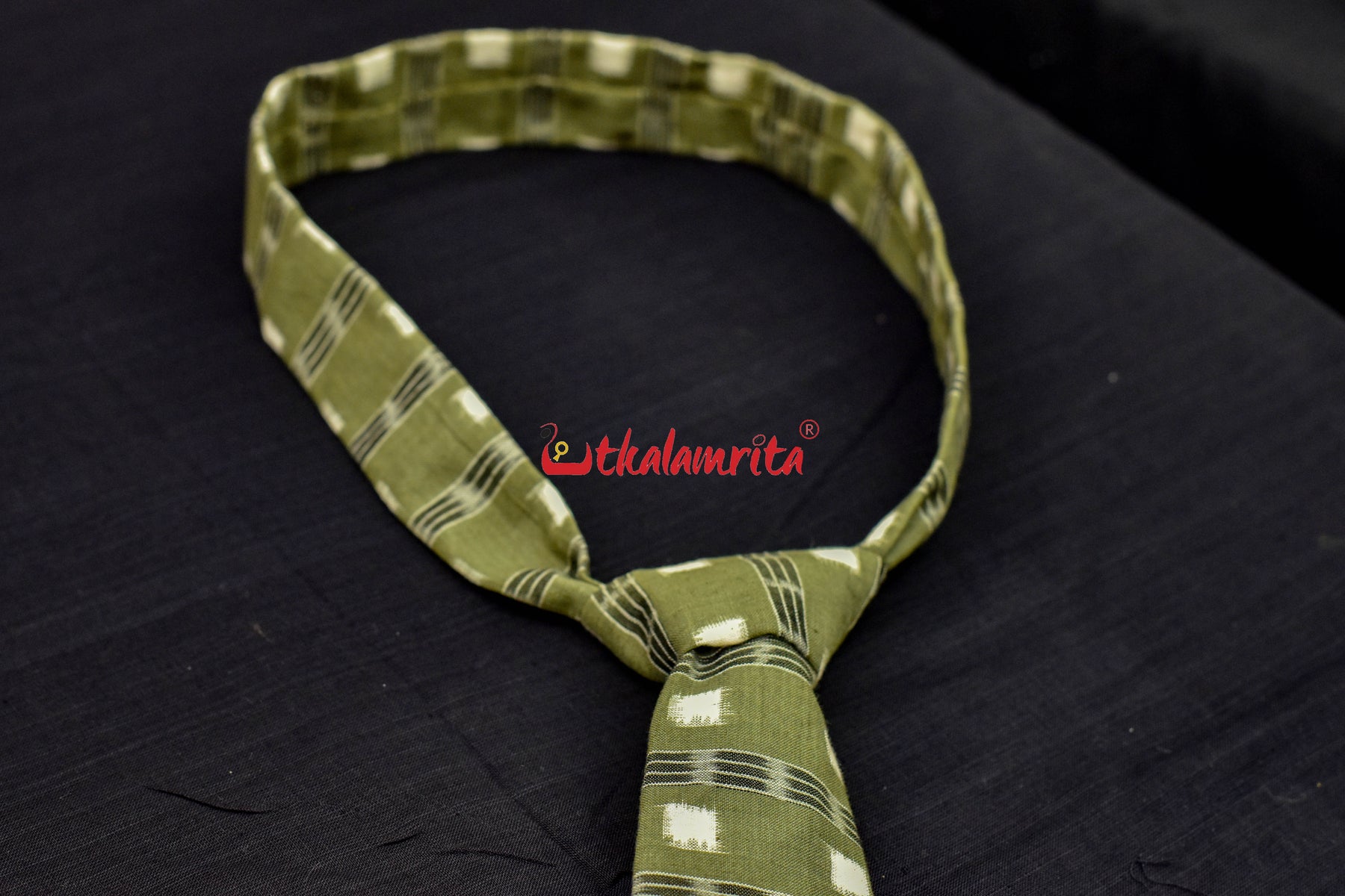 Handloom Tie (Olive Small Paspapali Lines)