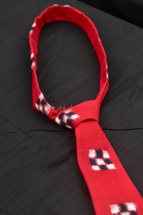 Handloom Tie (Red Sakta)