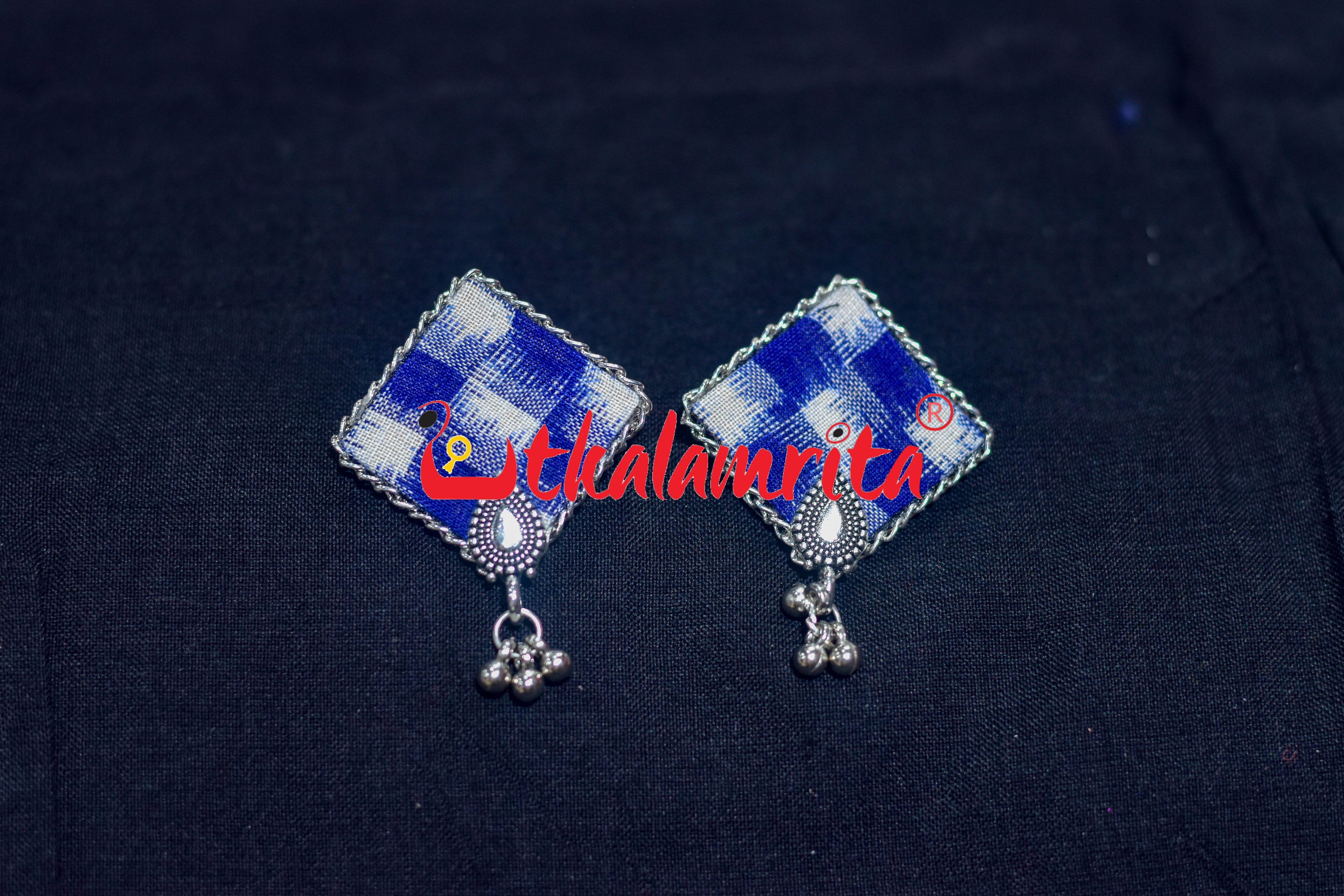 Blue Pasapali Silver Elephant Small Necklace Set