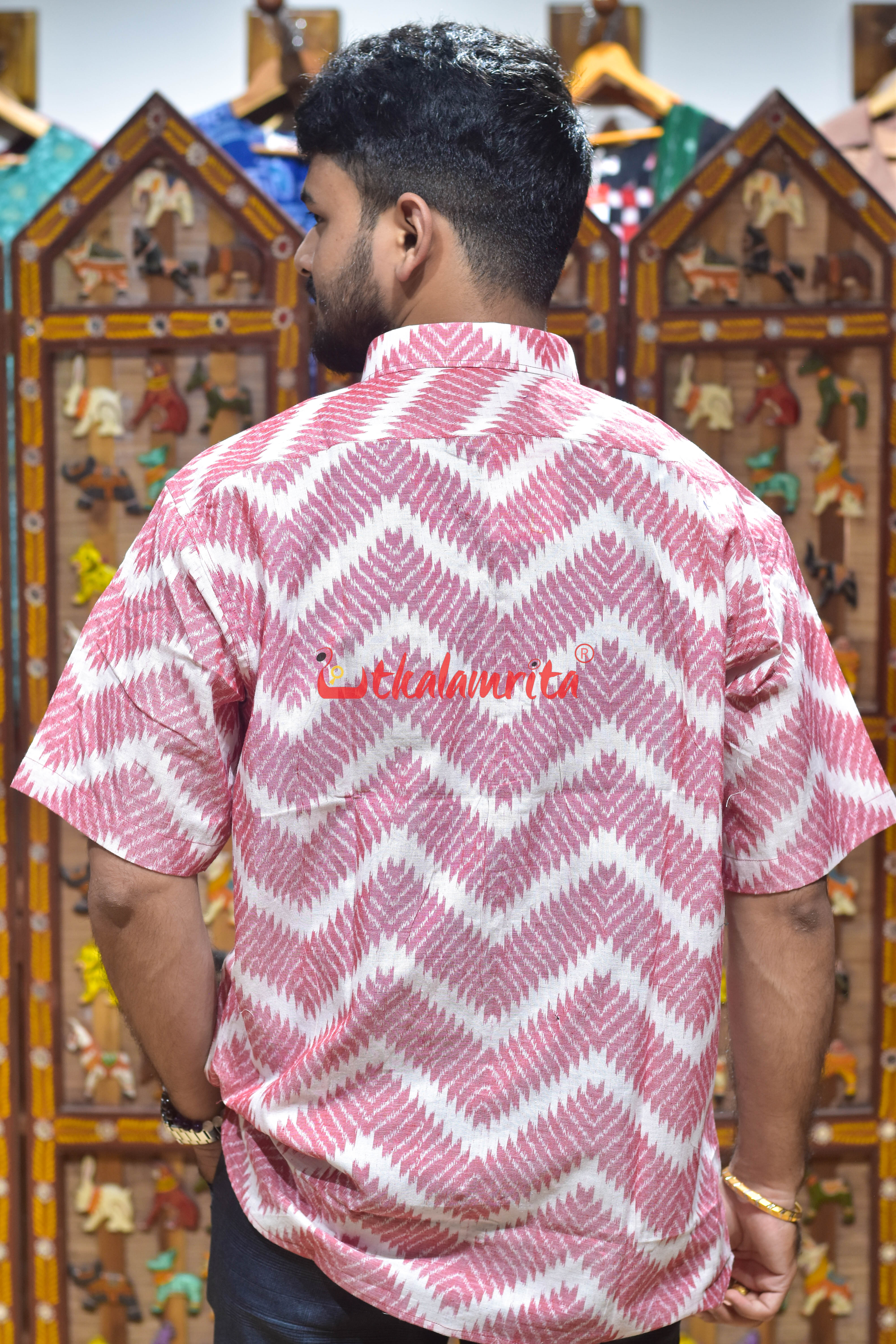 Red Zigzag Over White (Men's Half Shirt)