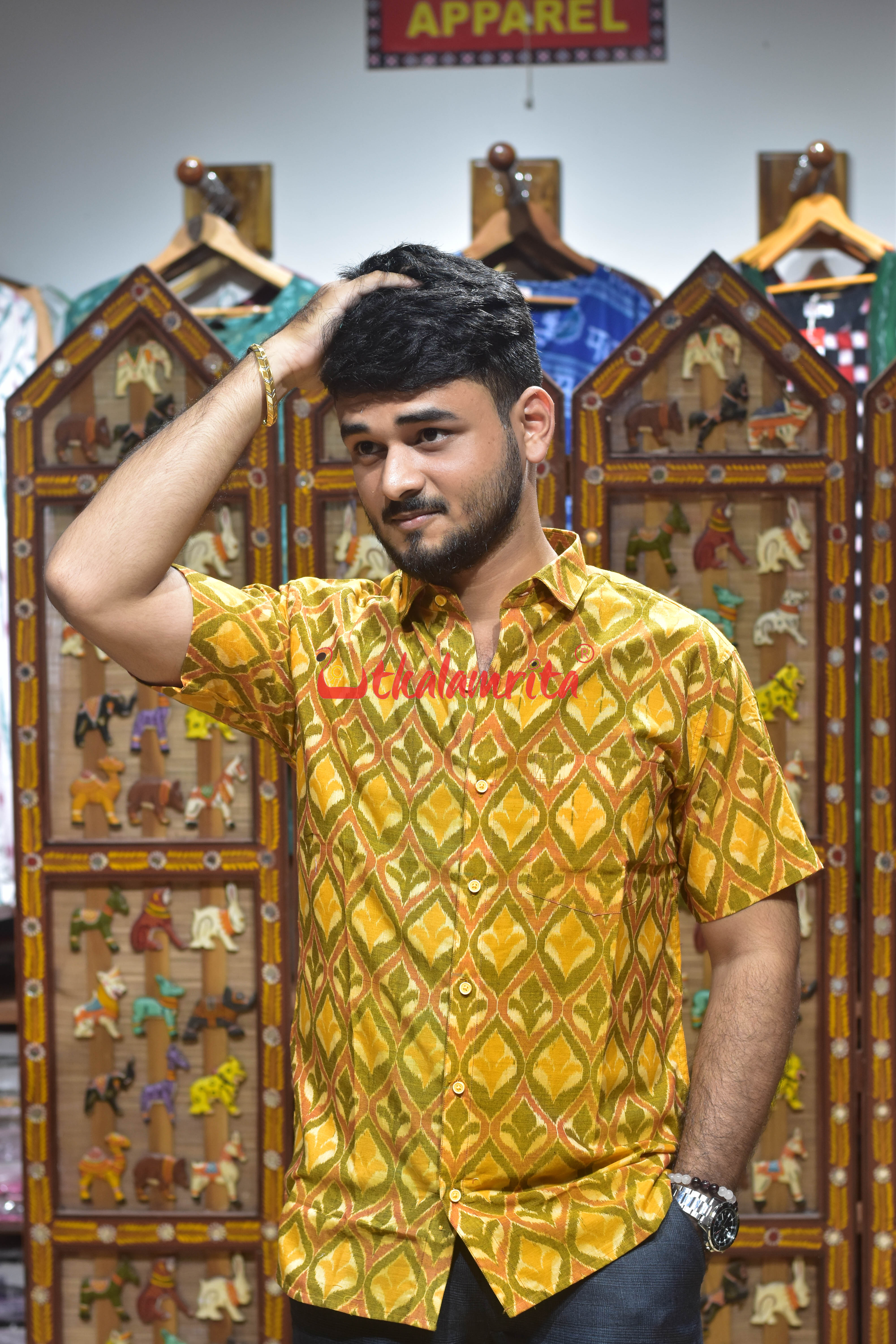 Mustard Yellow Flower Design (Men's Half Shirt)