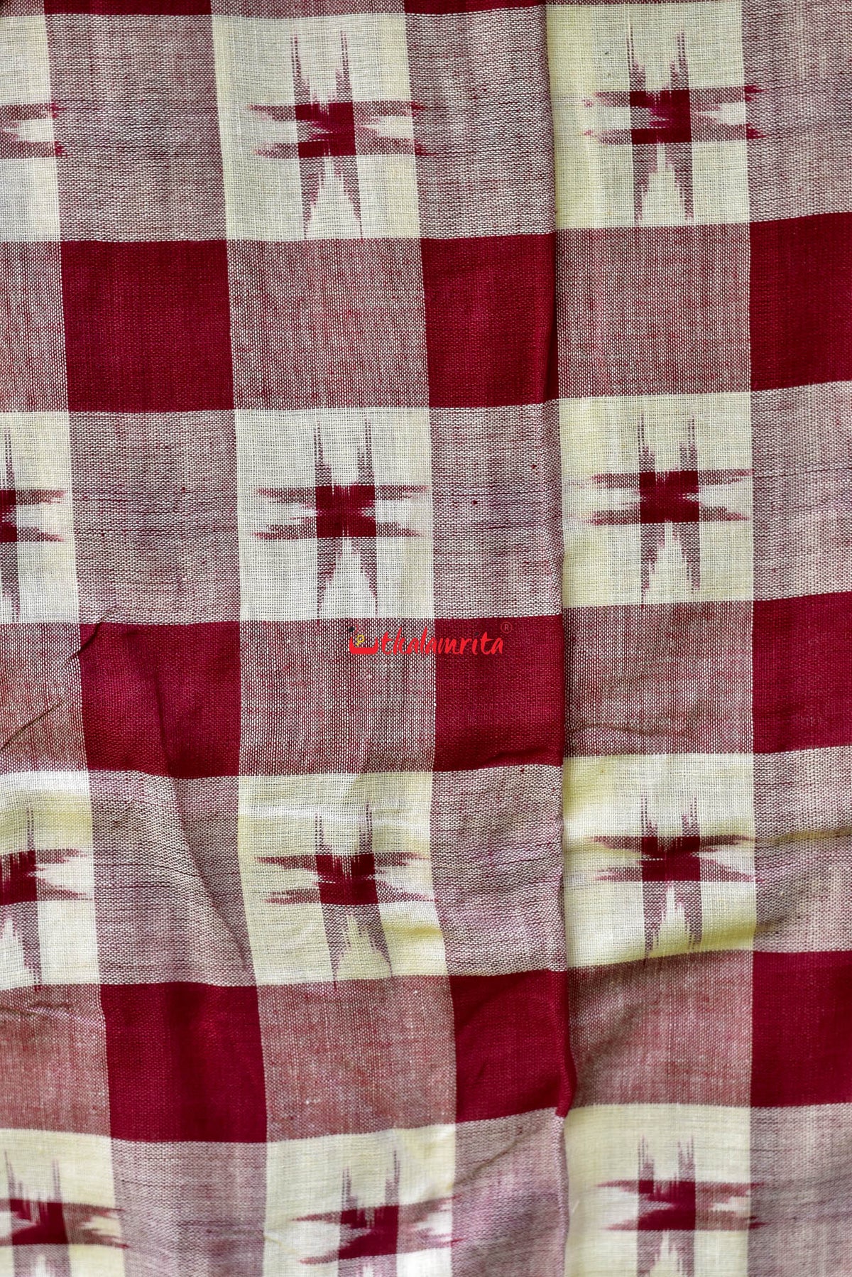 White Maroon Star Sakta (Fabric)