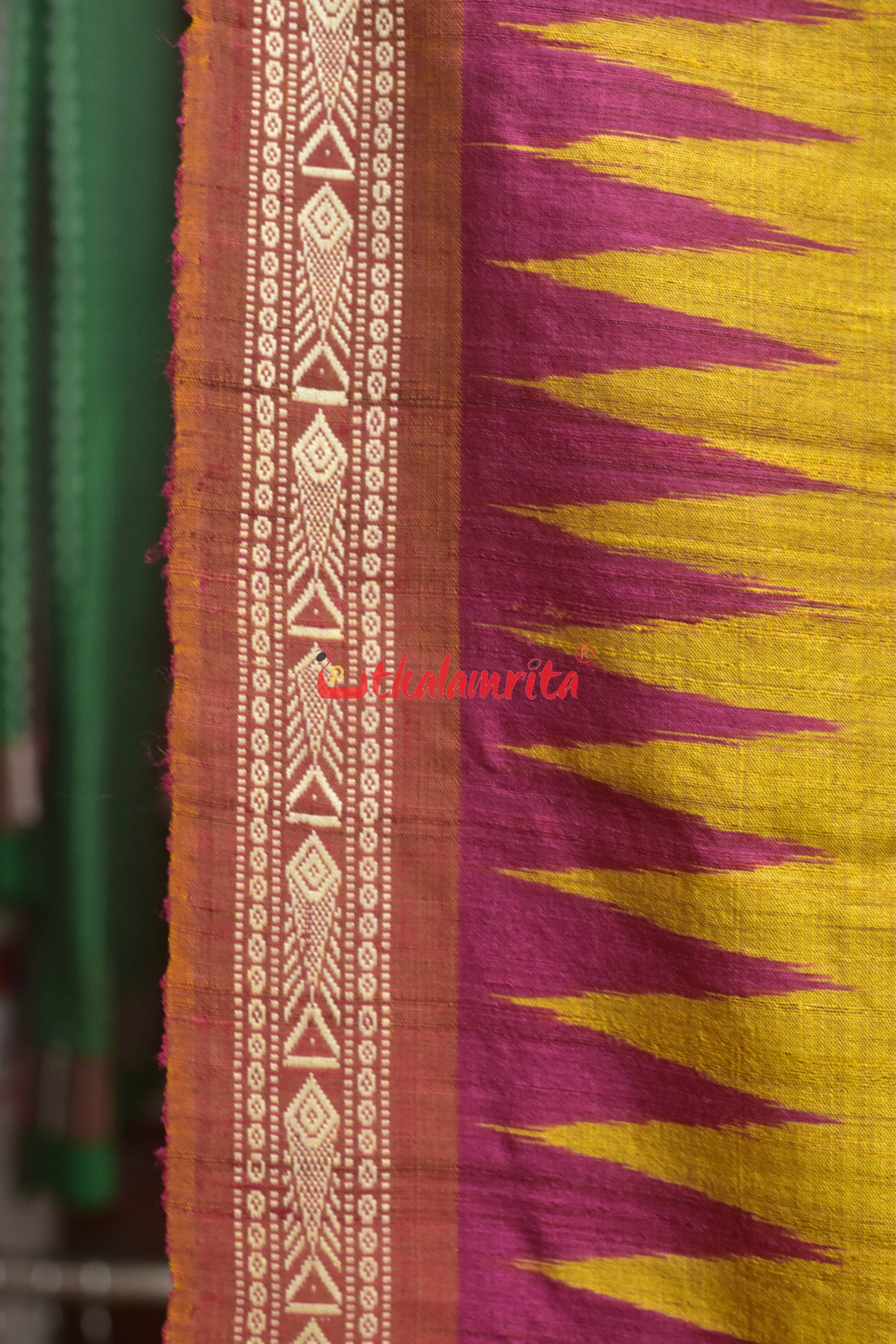 Mustard Pink Fish Border Jaala Anchal Tussar Saree