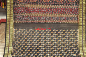 Grey Red Flowers Bandha Sambalpuri Cotton Saree