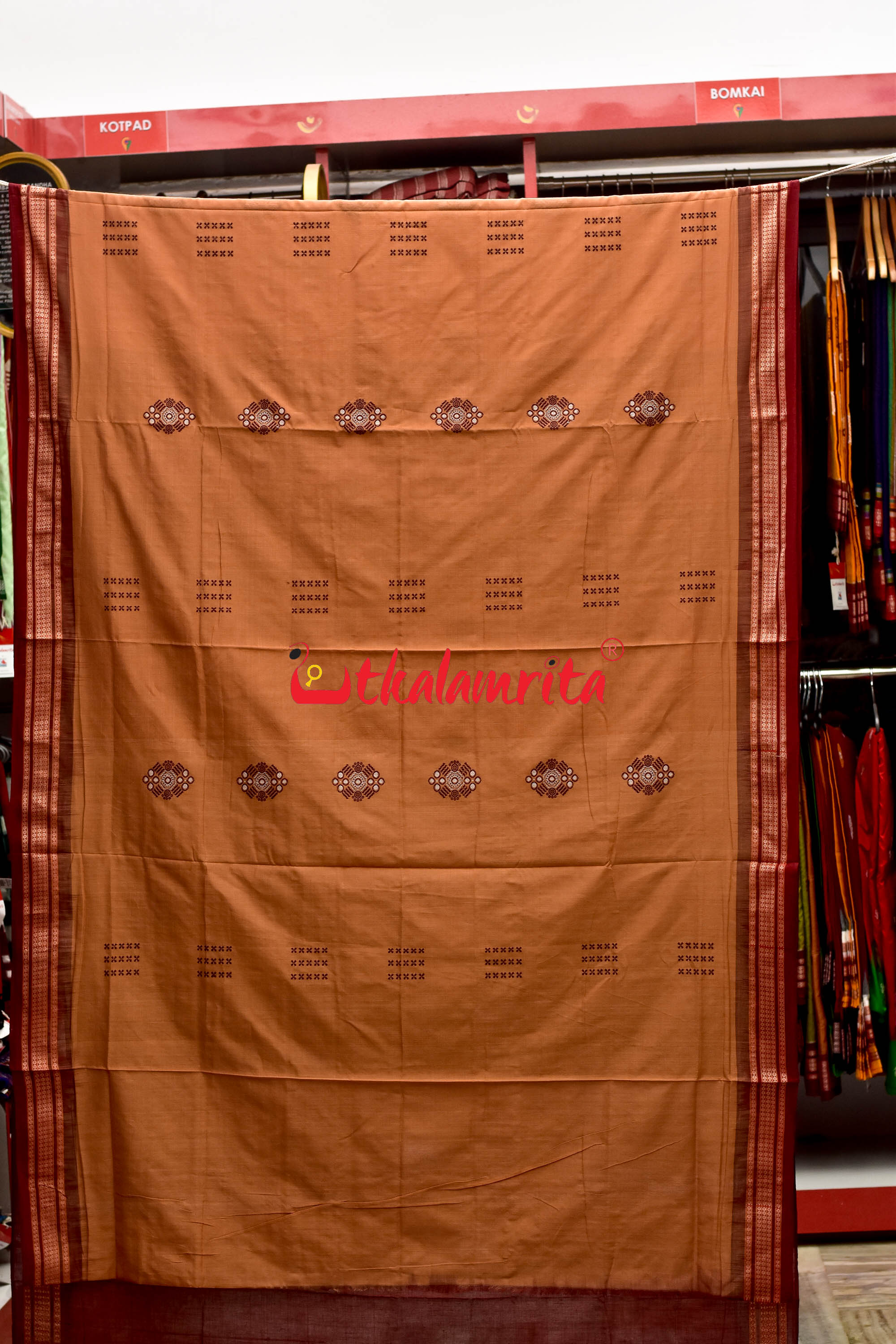Biscuit Maroon Pentagon Bomkai Cotton Saree