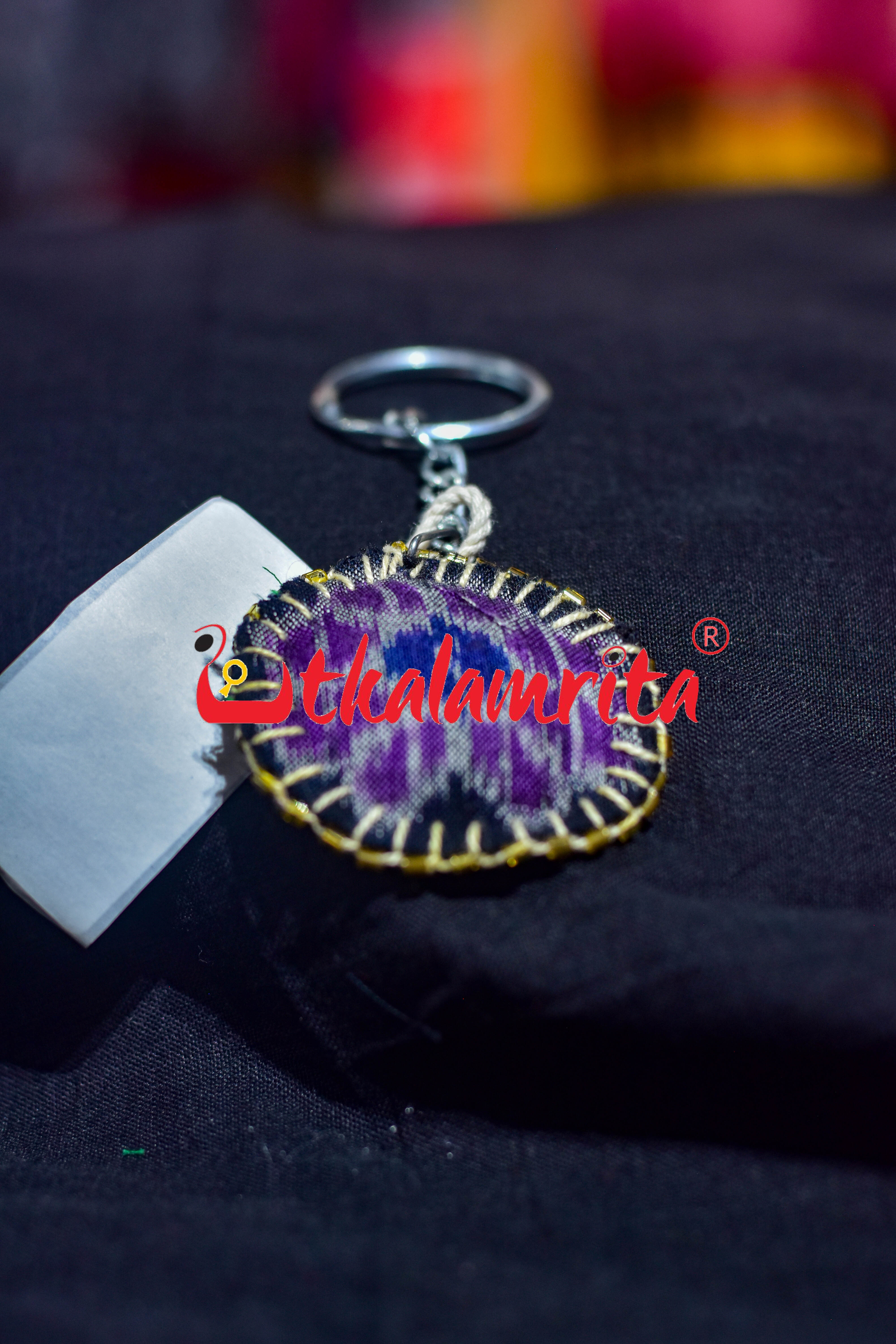 Black Round Flower Key Chain