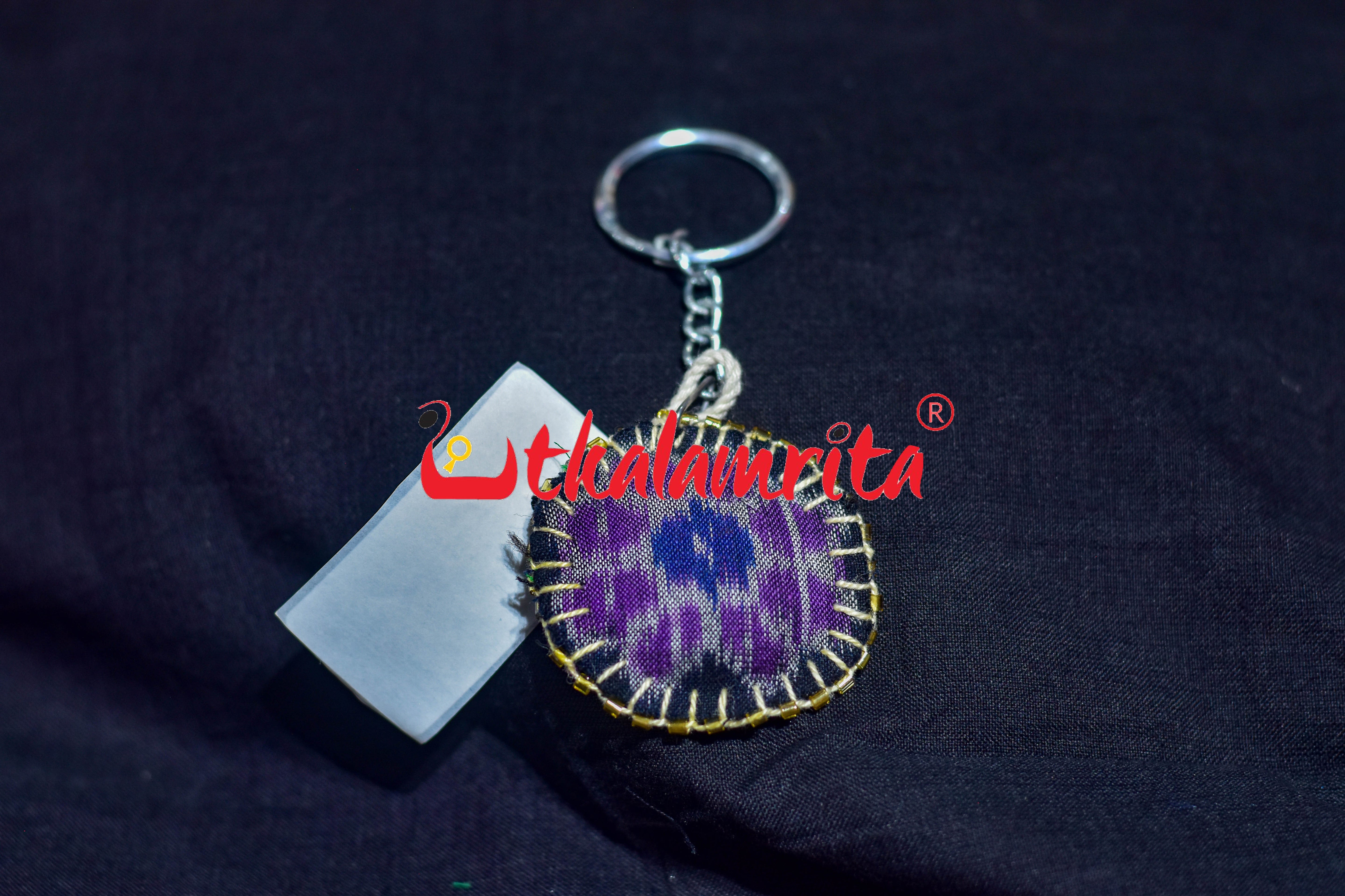 Black Round Flower Key Chain