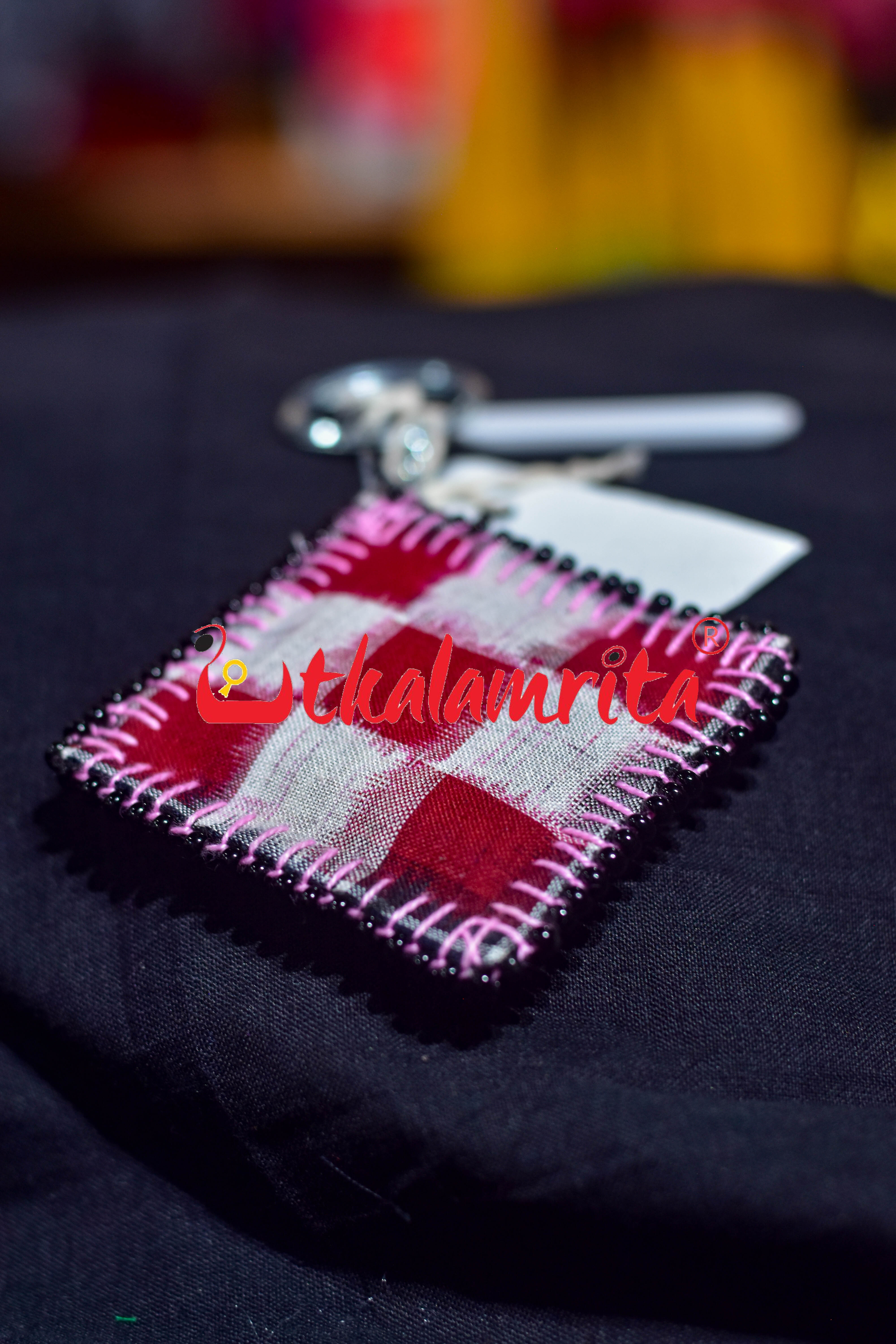 Red Black Pasapali Ikat Key Chain