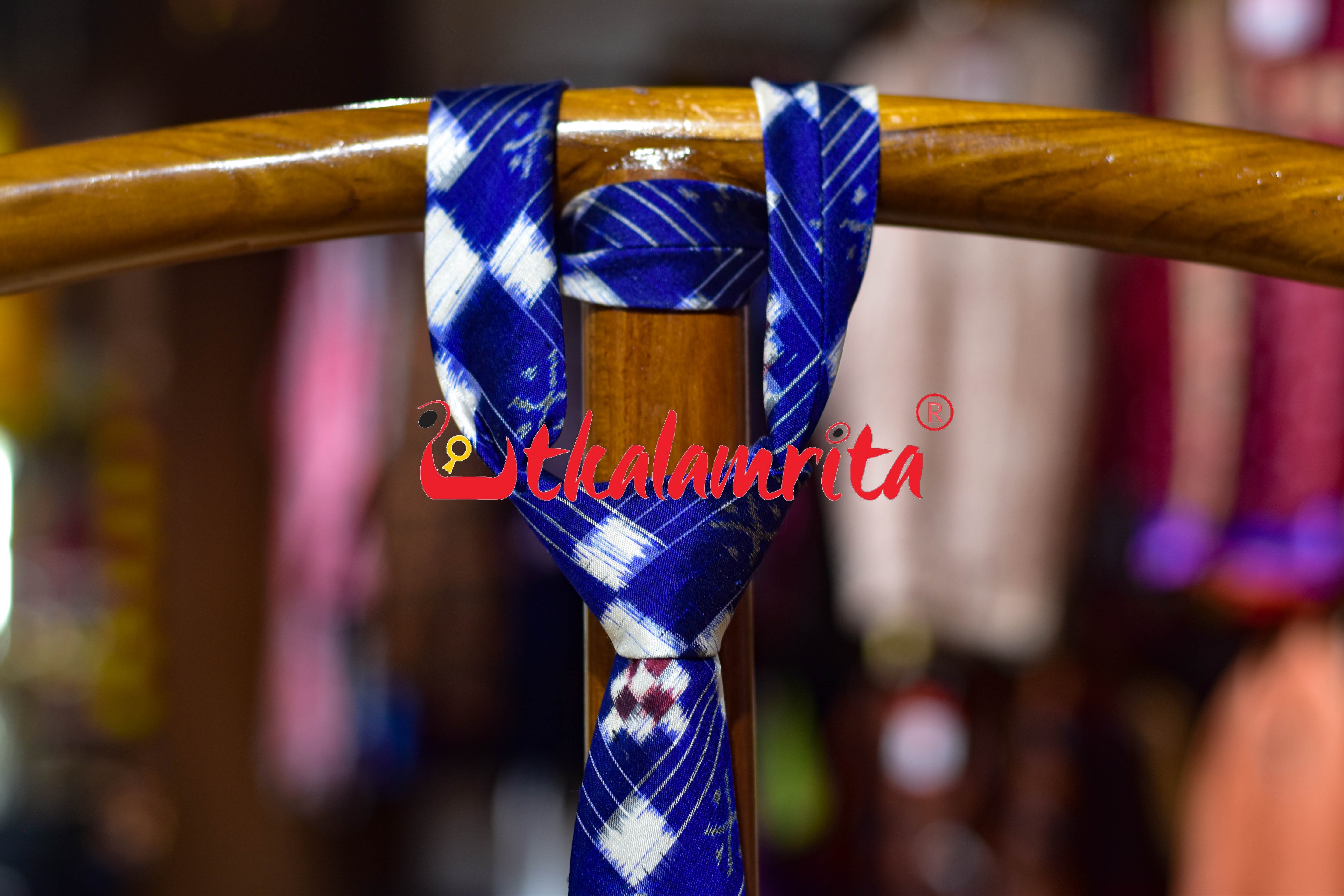 Blue White Kothi Pasapali Silk (Tie)
