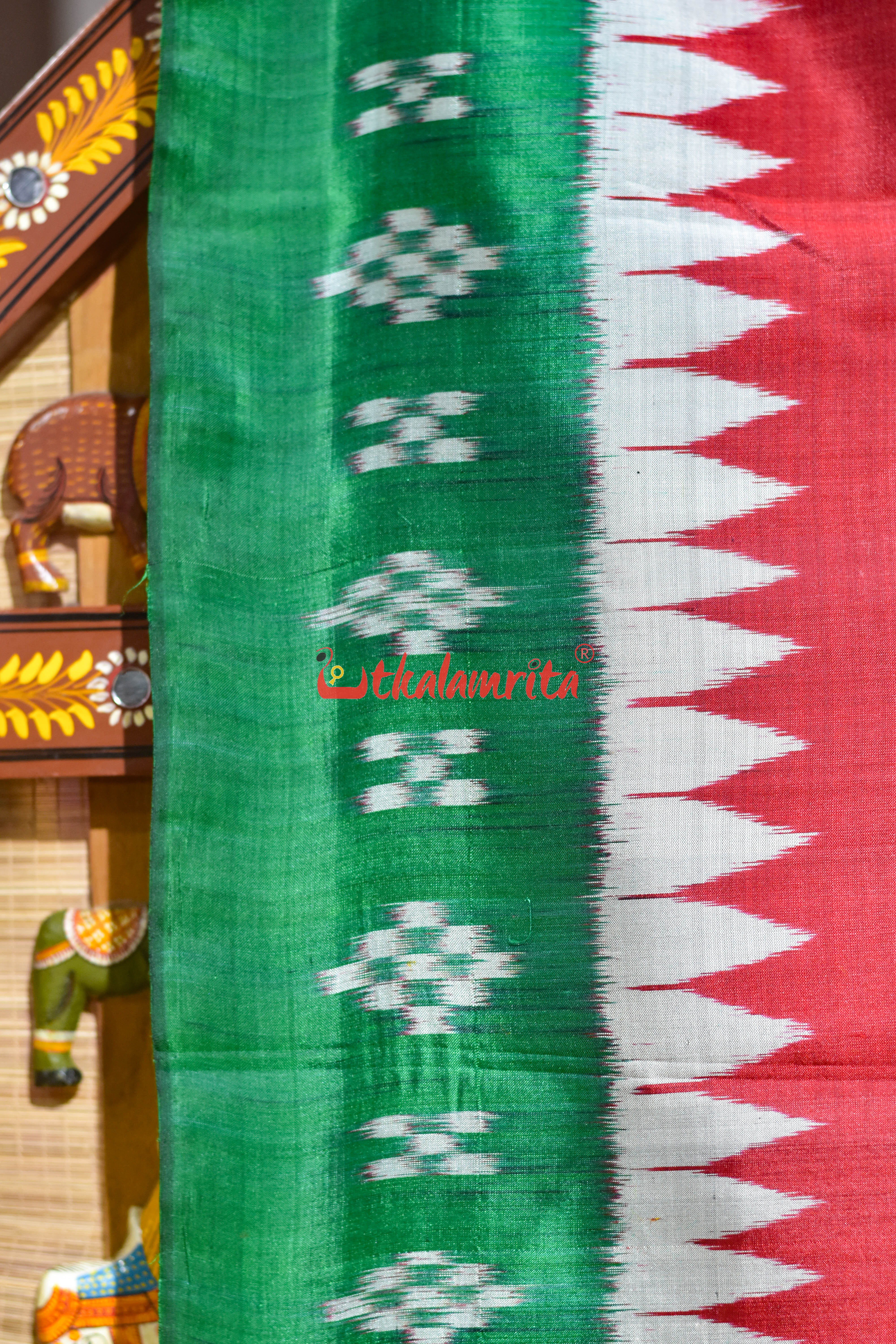 Ganga Jamuna Pasapali Red Khandua Silk Saree