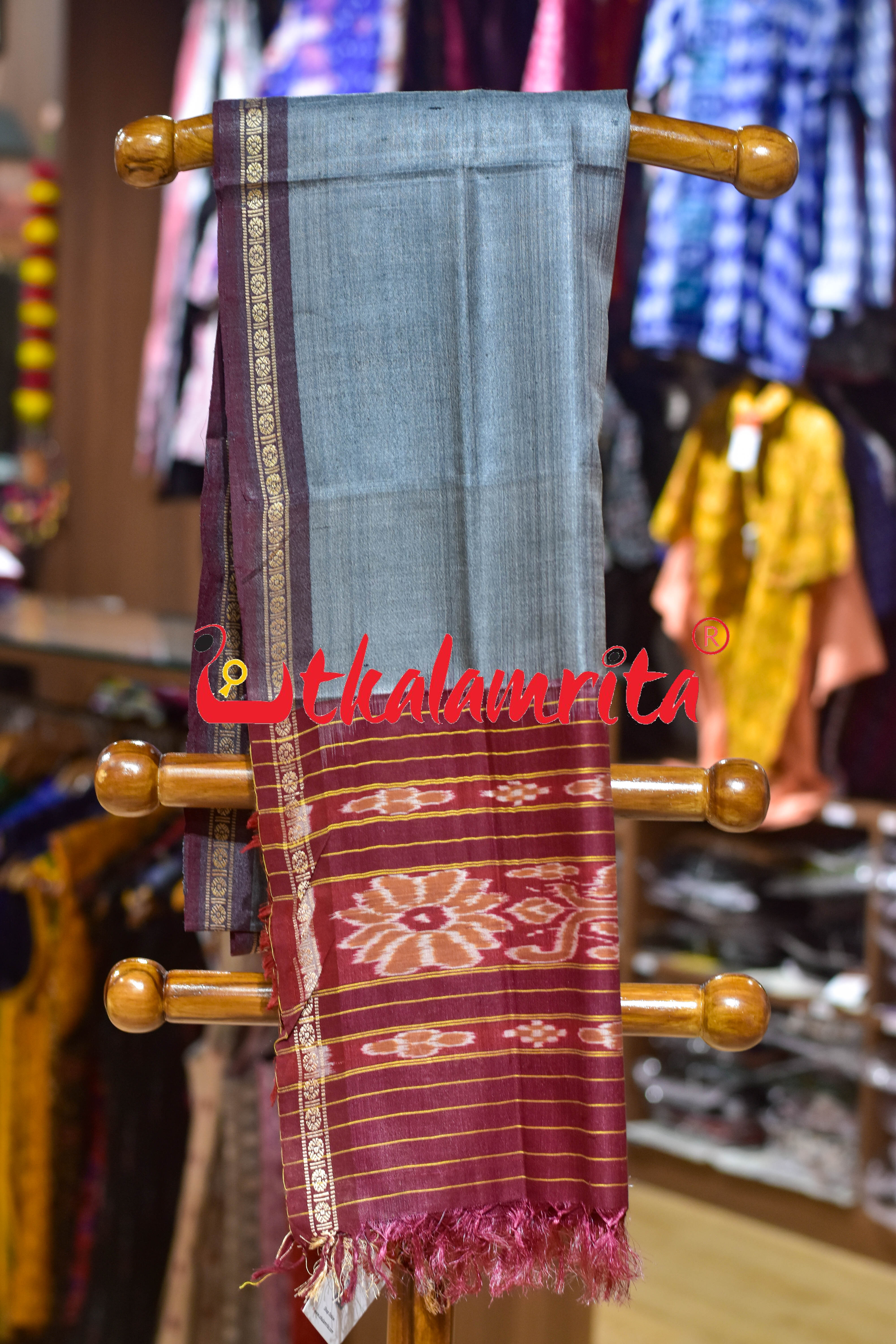 Grey Single Flower Gopalpur Tussar (Dupatta)