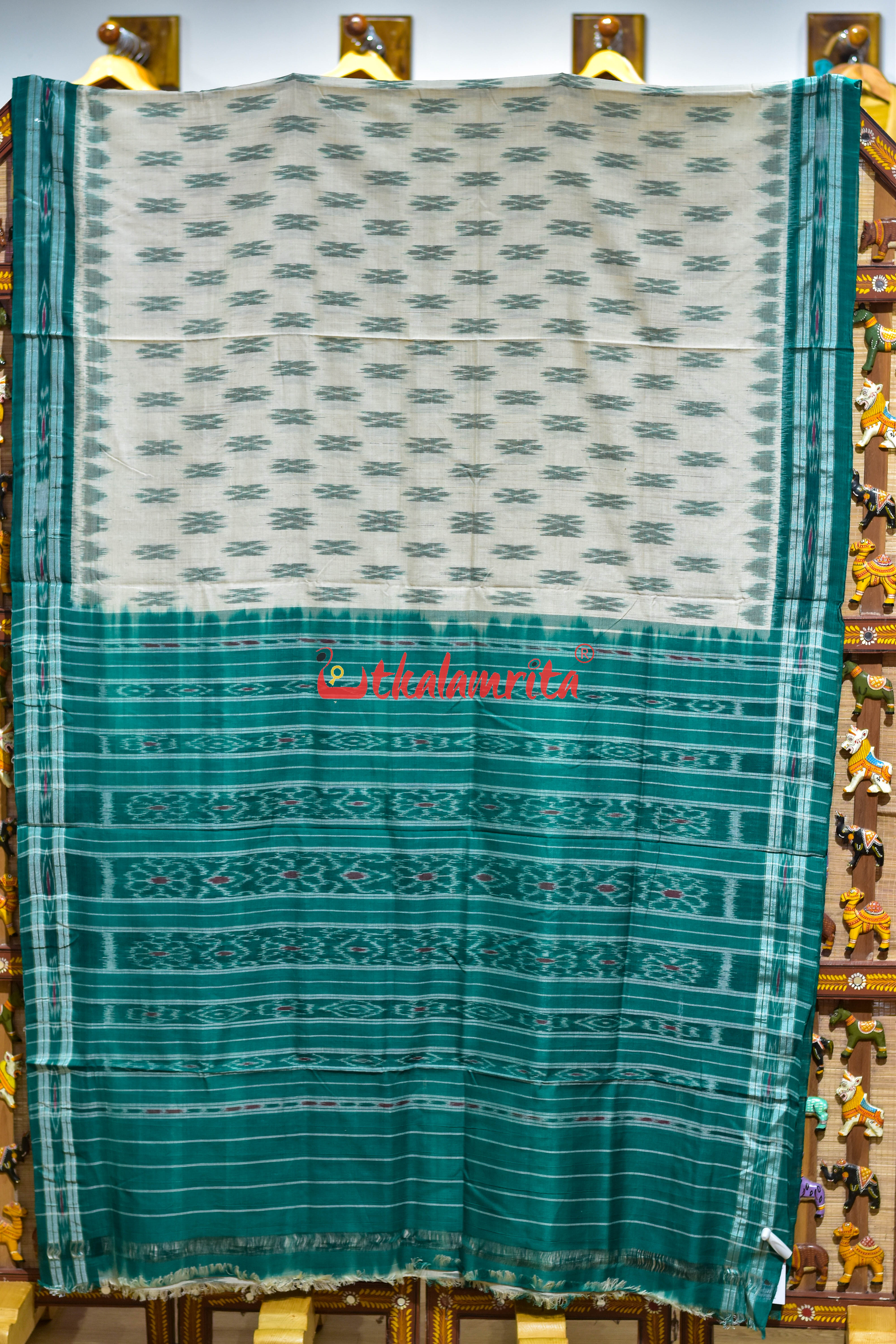 Off White with Green Body Bandha Khandua Cotton Saree