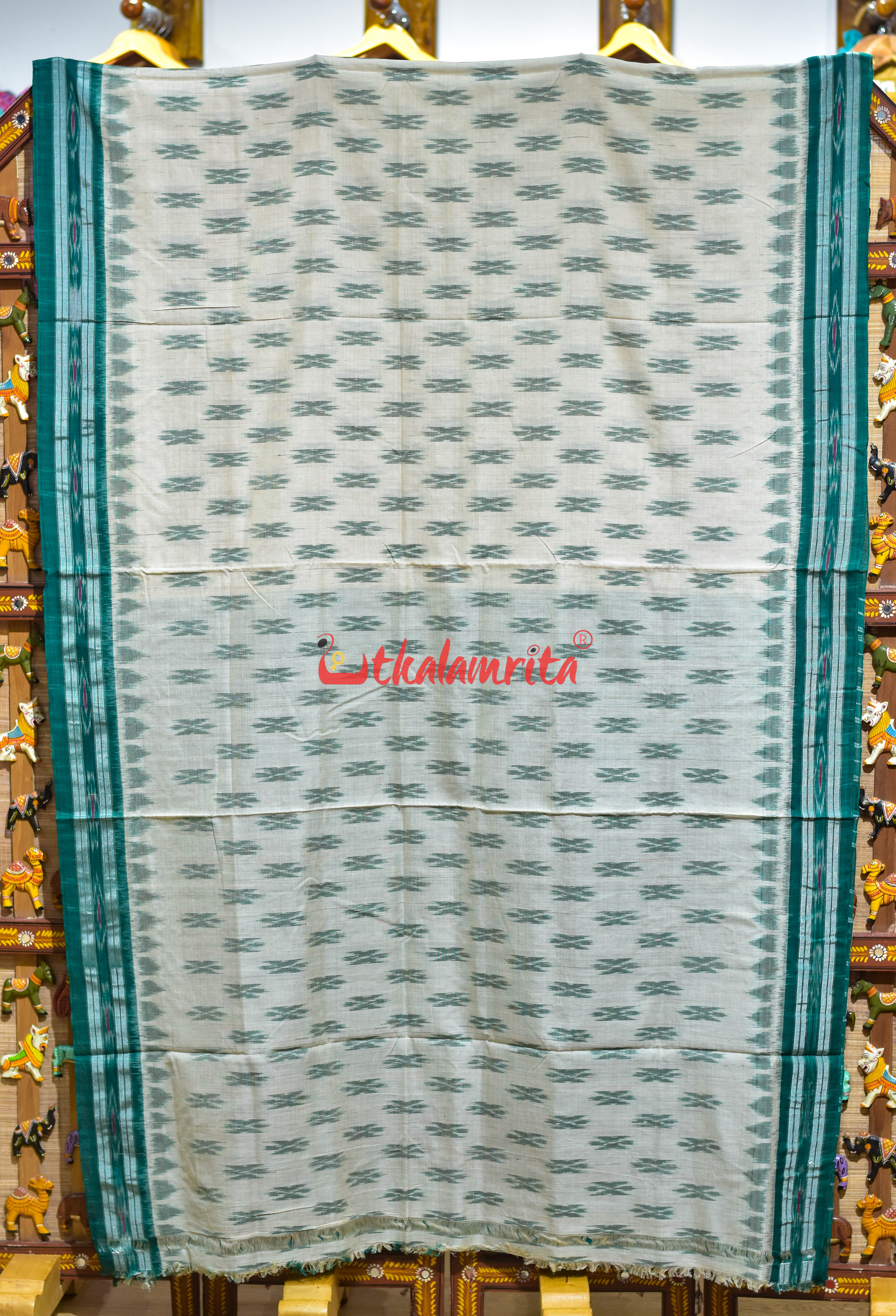 Off White with Green Body Bandha Khandua Cotton Saree