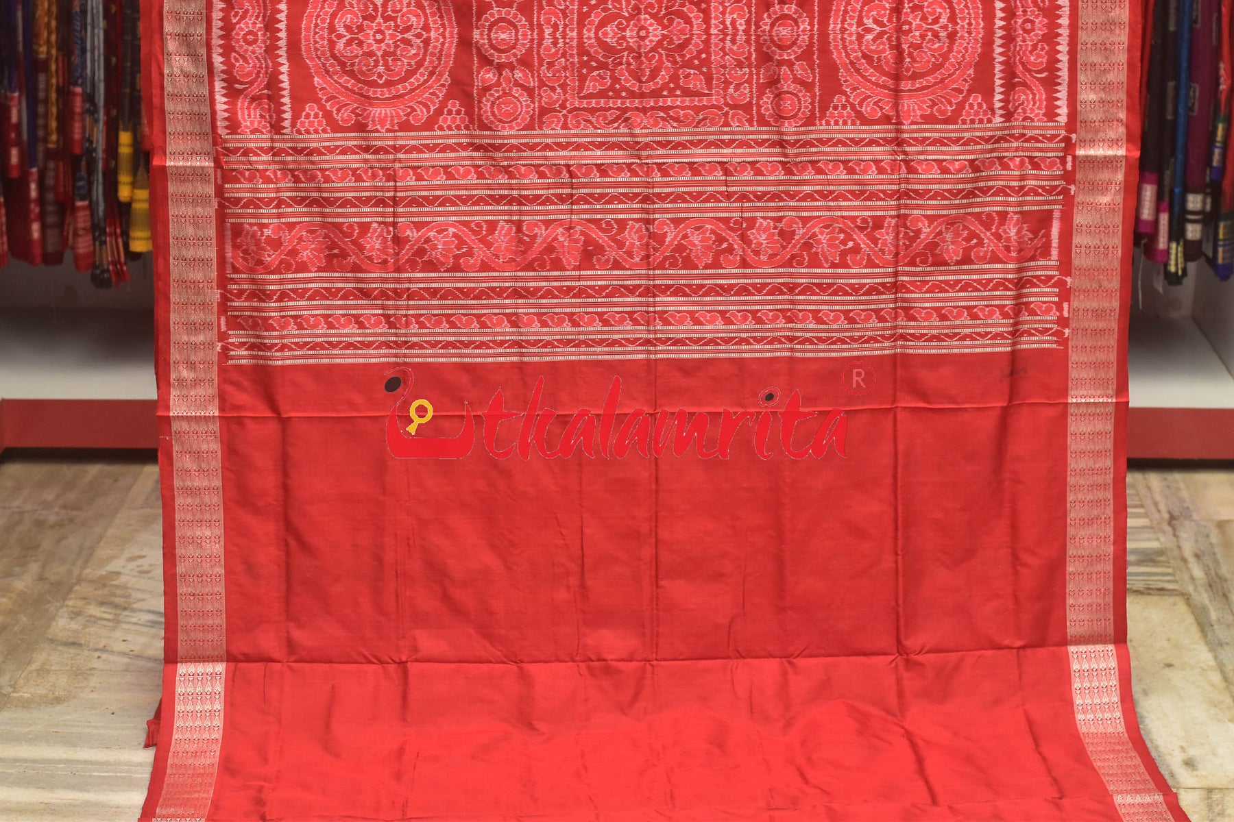 45 Kuthi Red Green Sambalpuri Pasapali Silk Saree