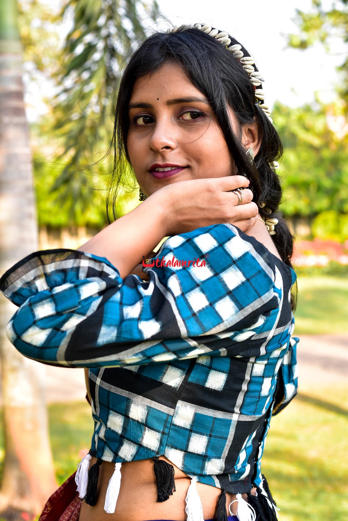7 Kuthi Blue Pasapali (Blouse)