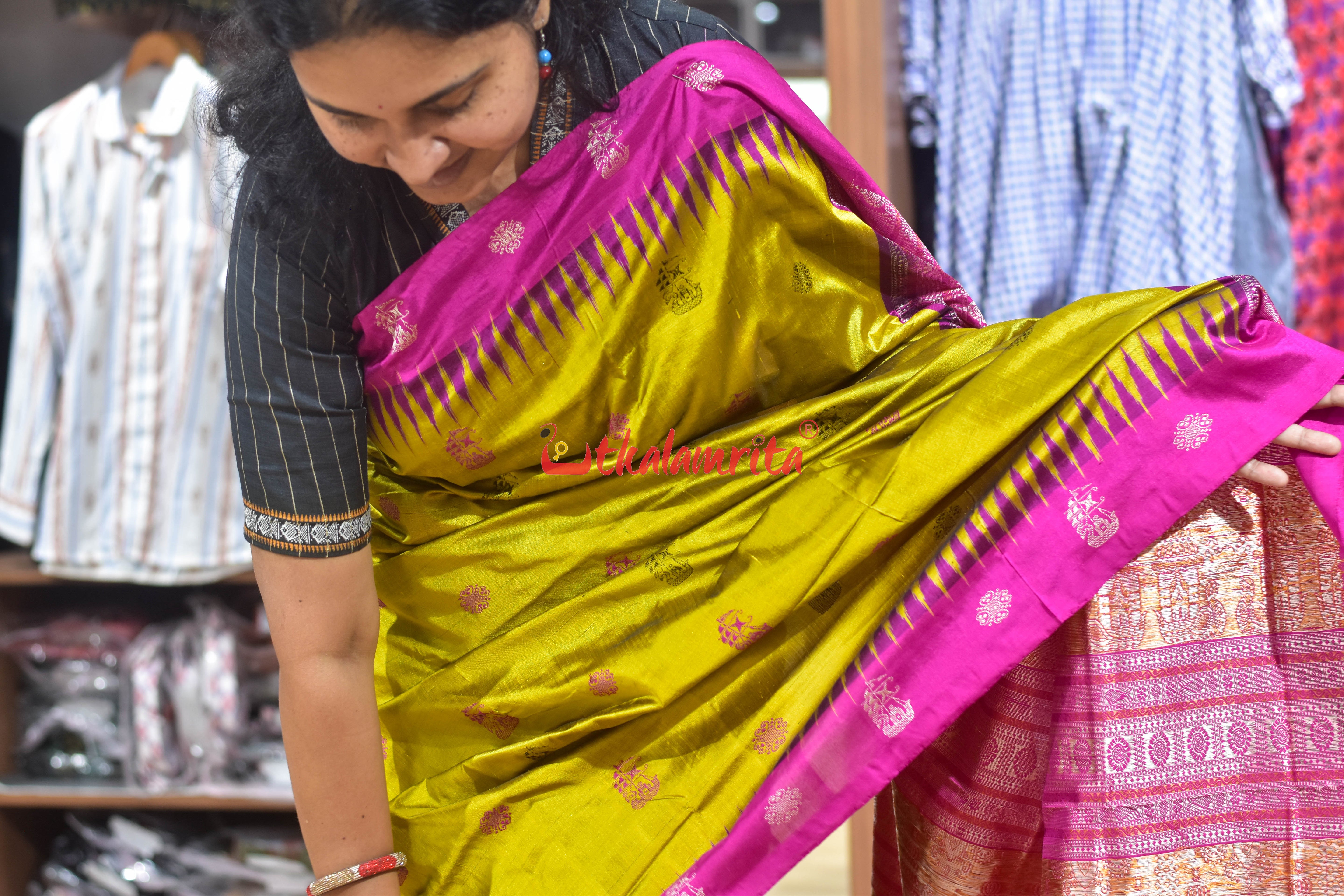 Boita Golden Rani Bomkai Silk Saree