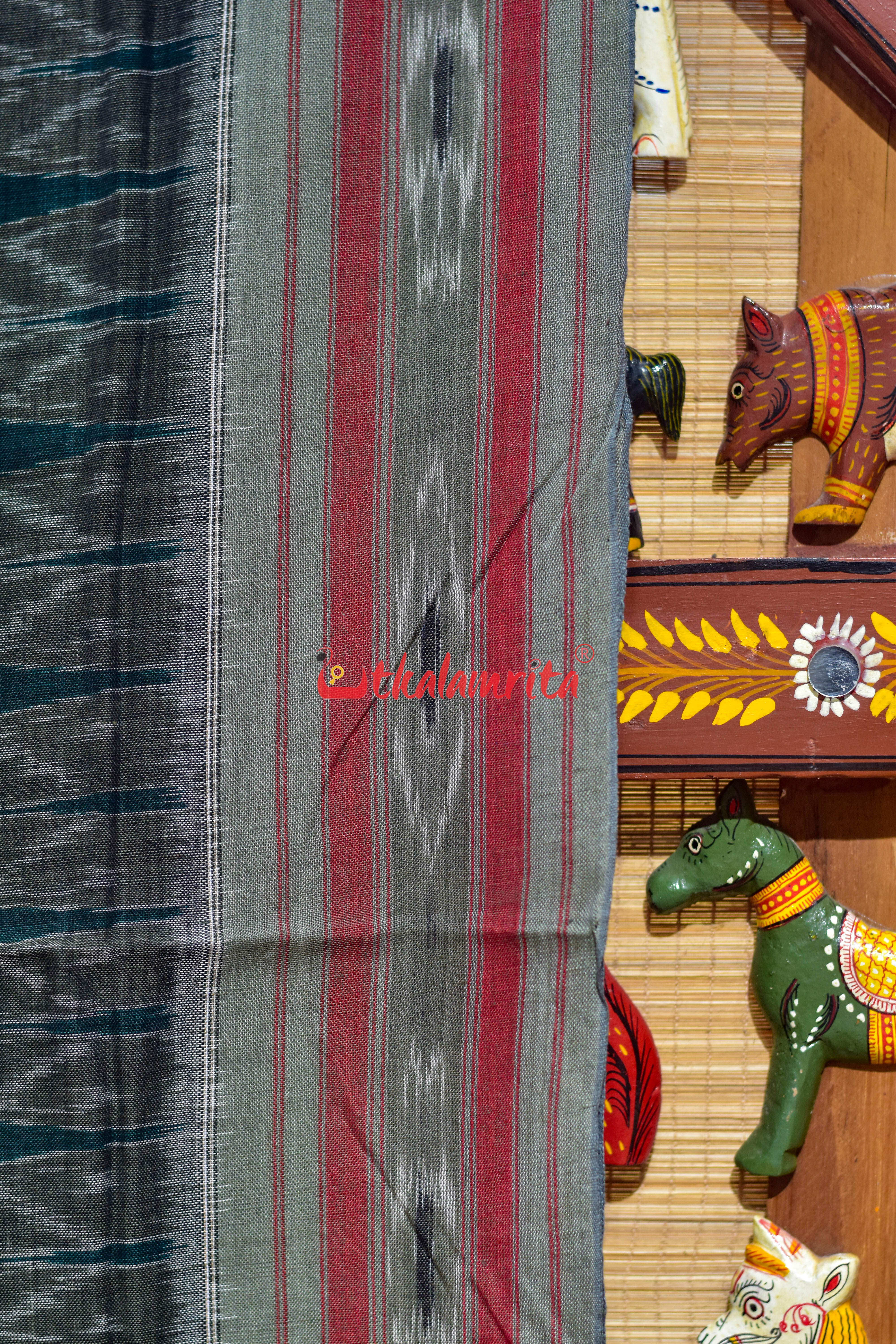 Dark Green Flower Kothi Pasapali Khandua Cotton Saree